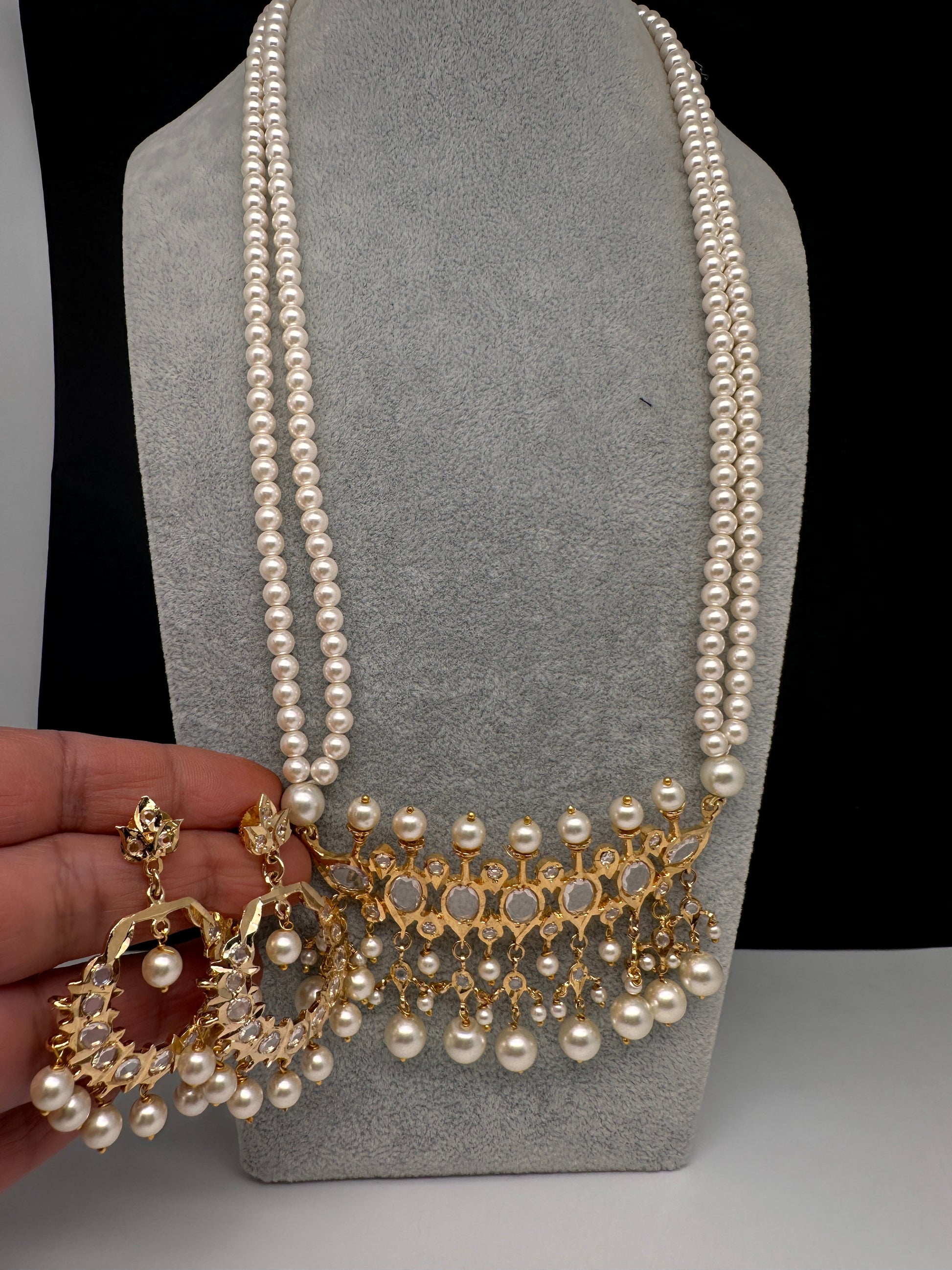 Clear Tirmani Pearl Necklace