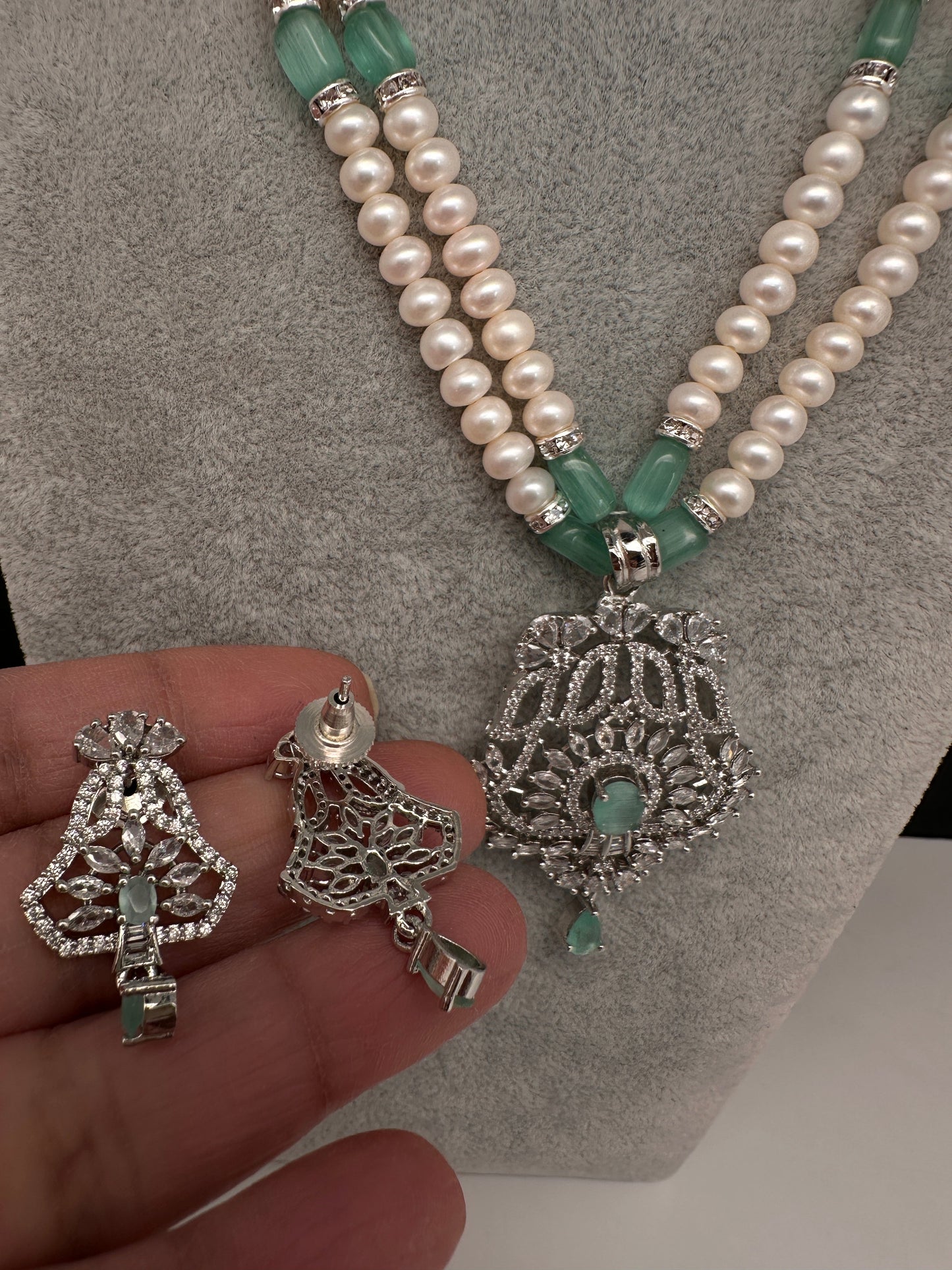 Real Fresh Water Pearls Color Stone Necklace - MintGreen