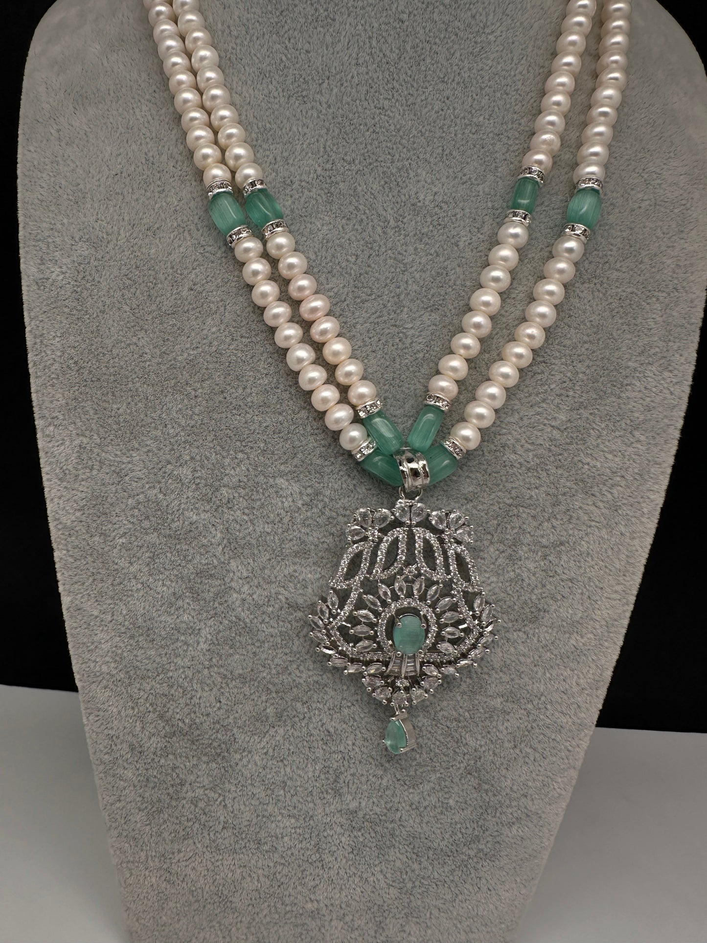 Real Fresh Water Pearls Color Stone Necklace - MintGreen