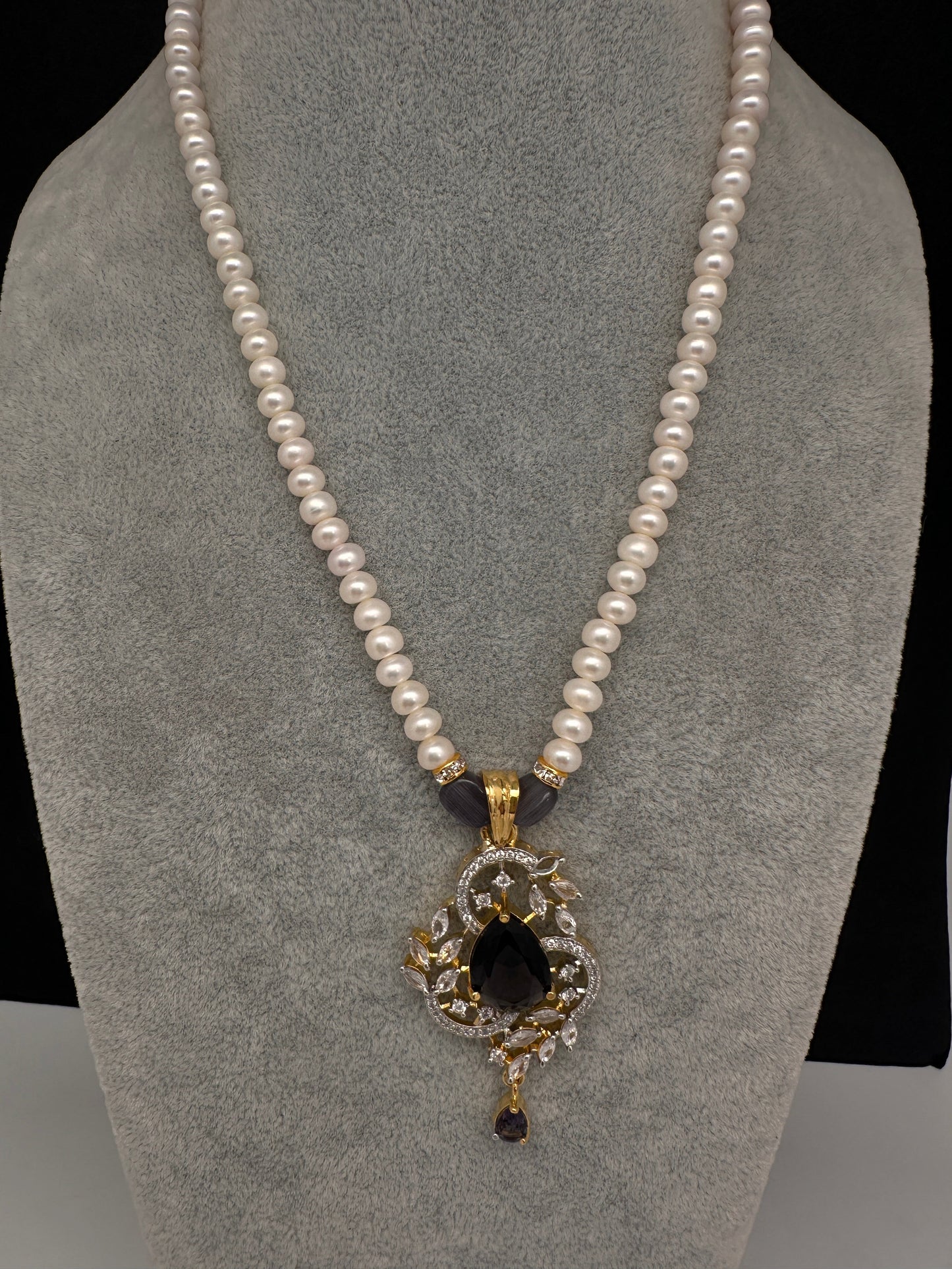 Real Fresh Water Pearls Single Line Color Stone Necklace - 