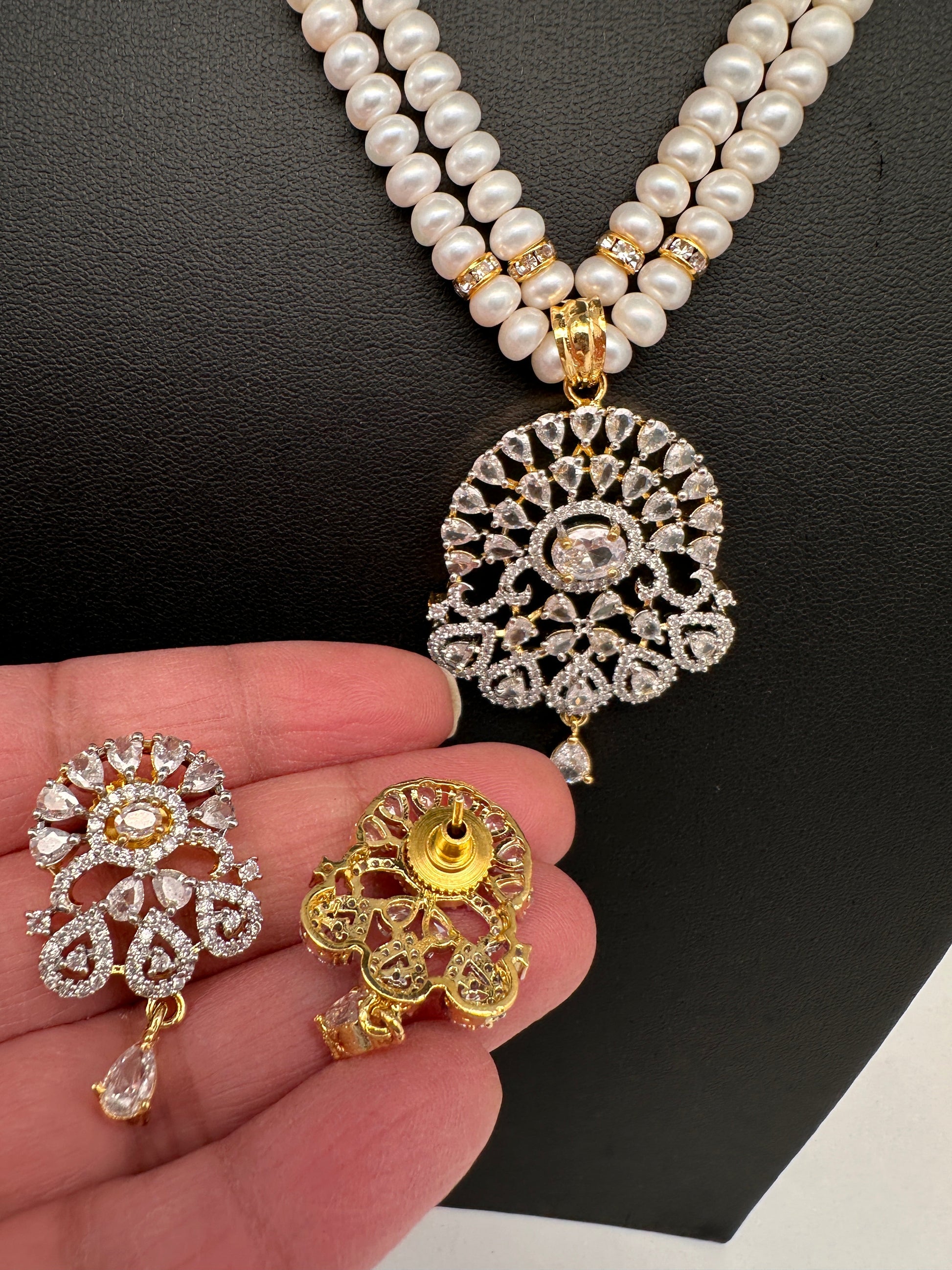 Real Fresh Water Pearls Clear Stone Silver Finish Necklace - Clear