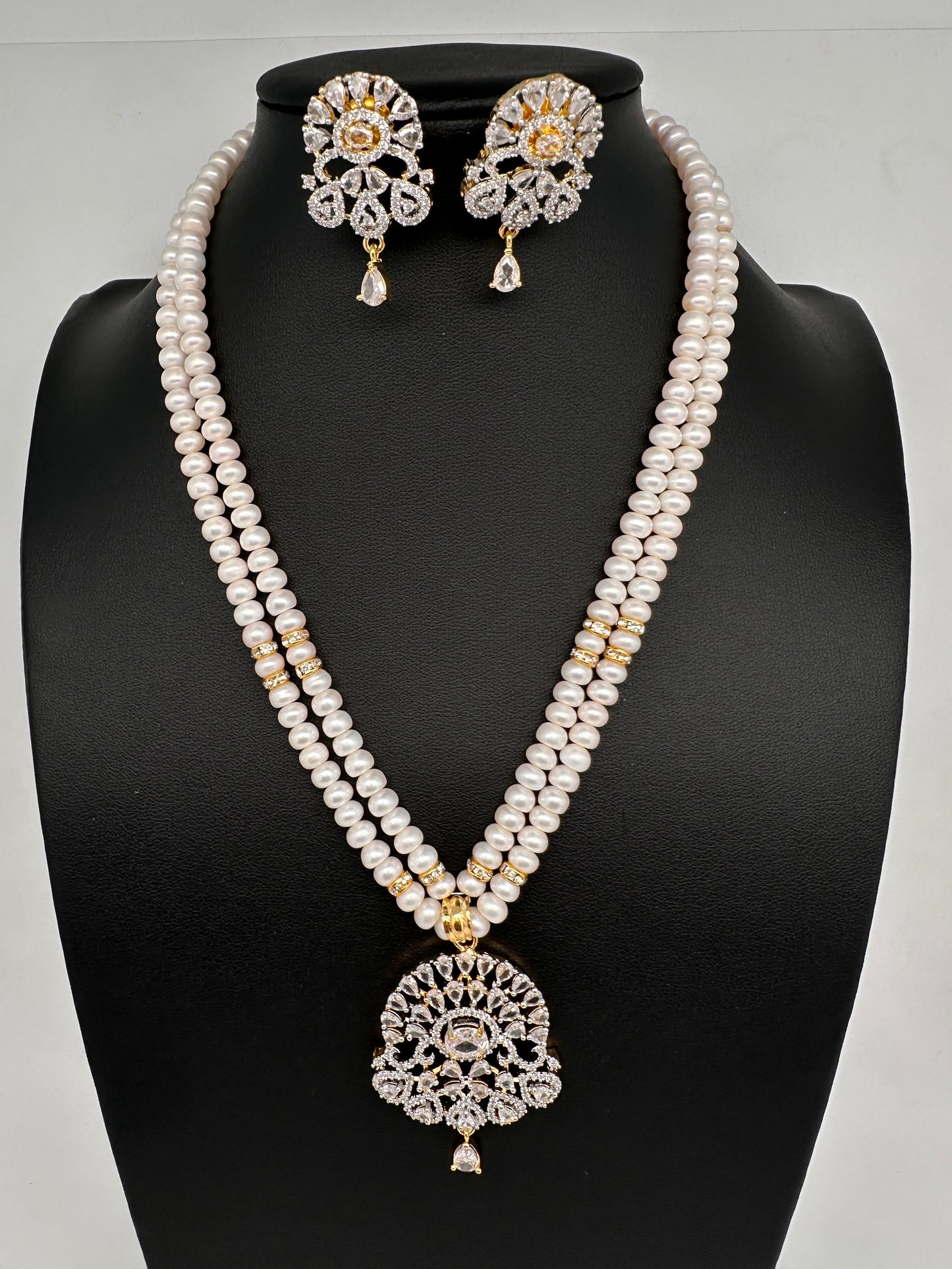 Real Fresh Water Pearls Clear Stone Silver Finish Necklace - Clear