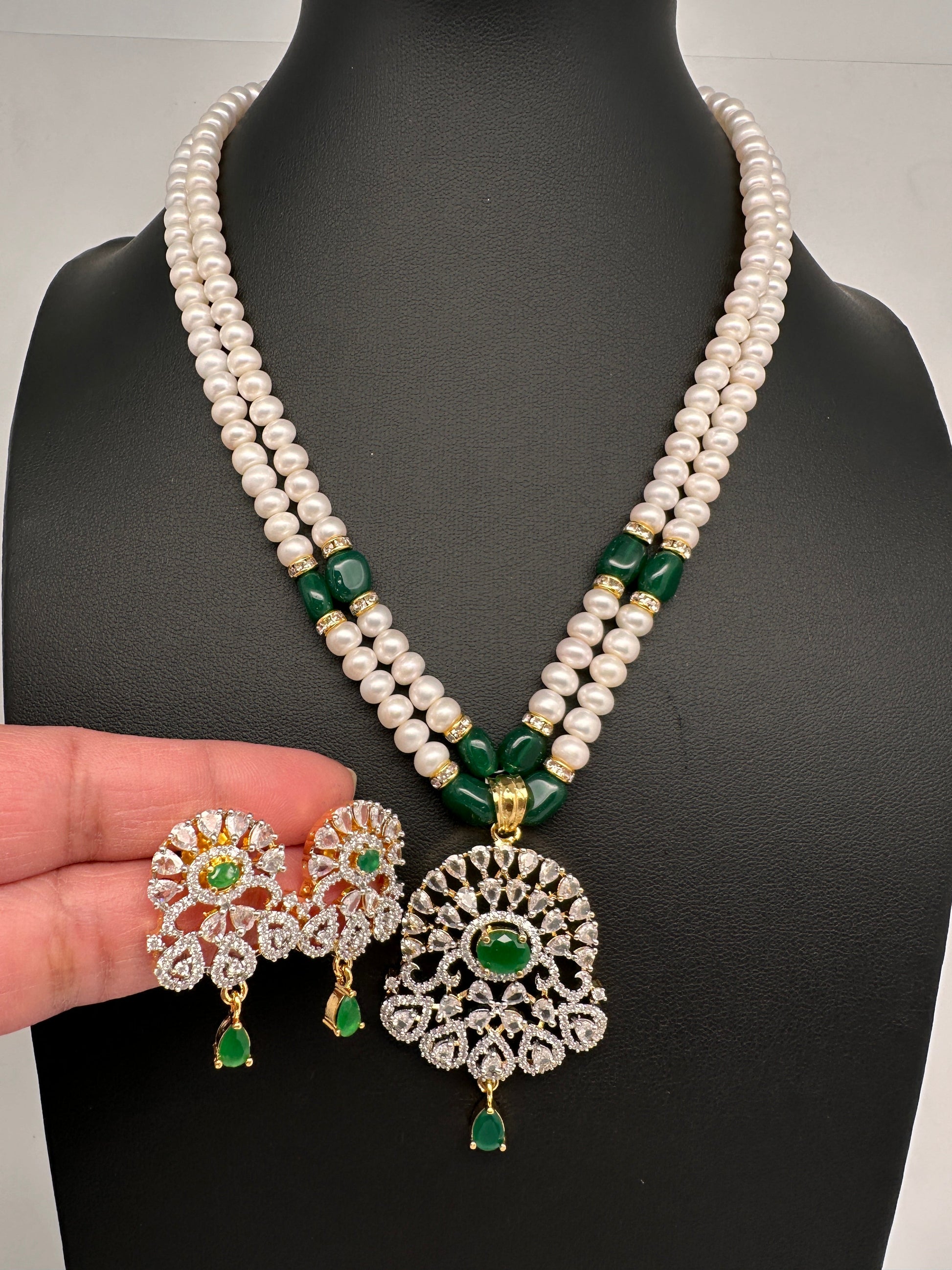 Real Fresh Water Pearls Clear Stone Silver Finish Necklace - Green