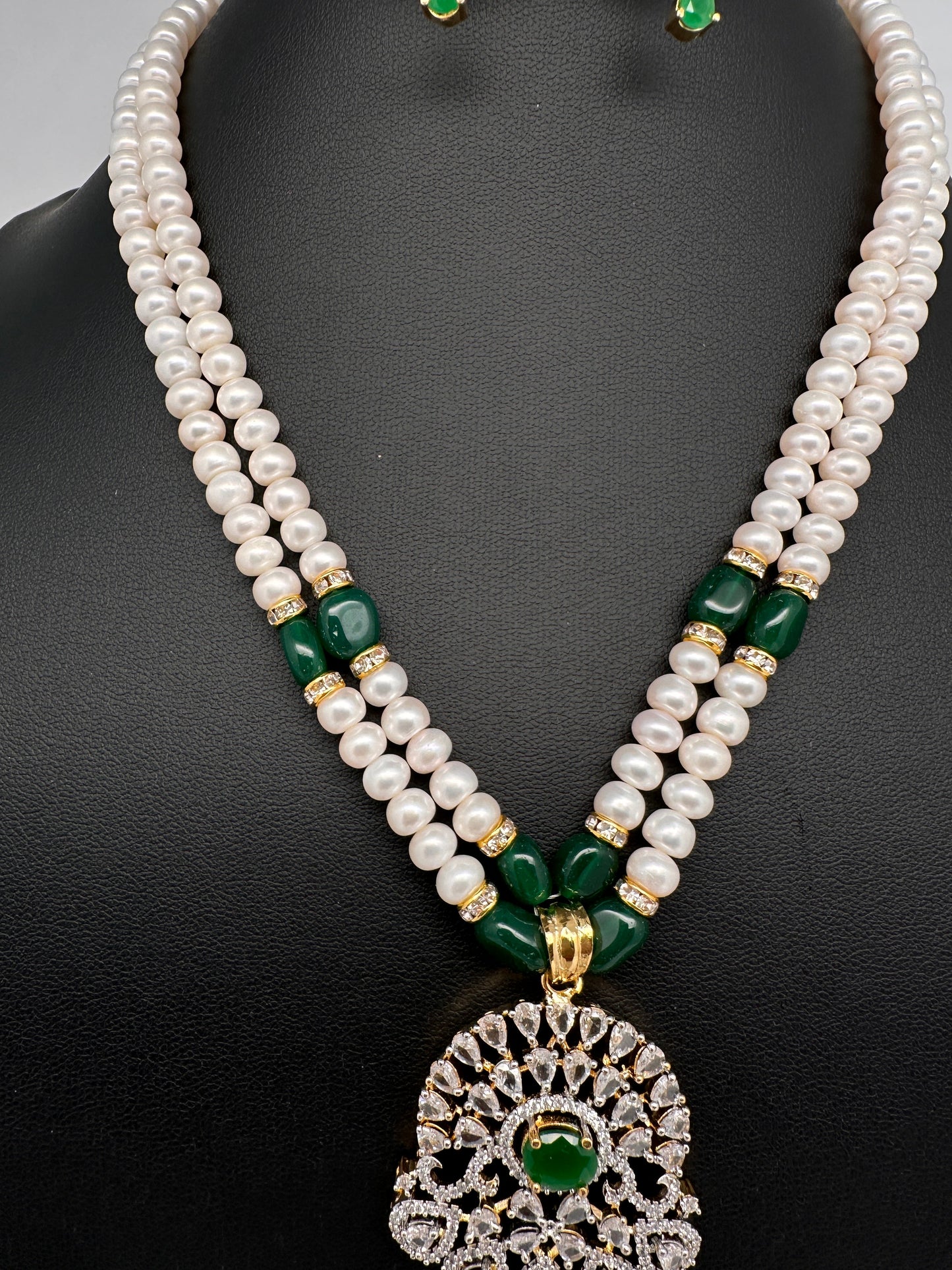 Real Fresh Water Pearls Clear Stone Silver Finish Necklace - Green