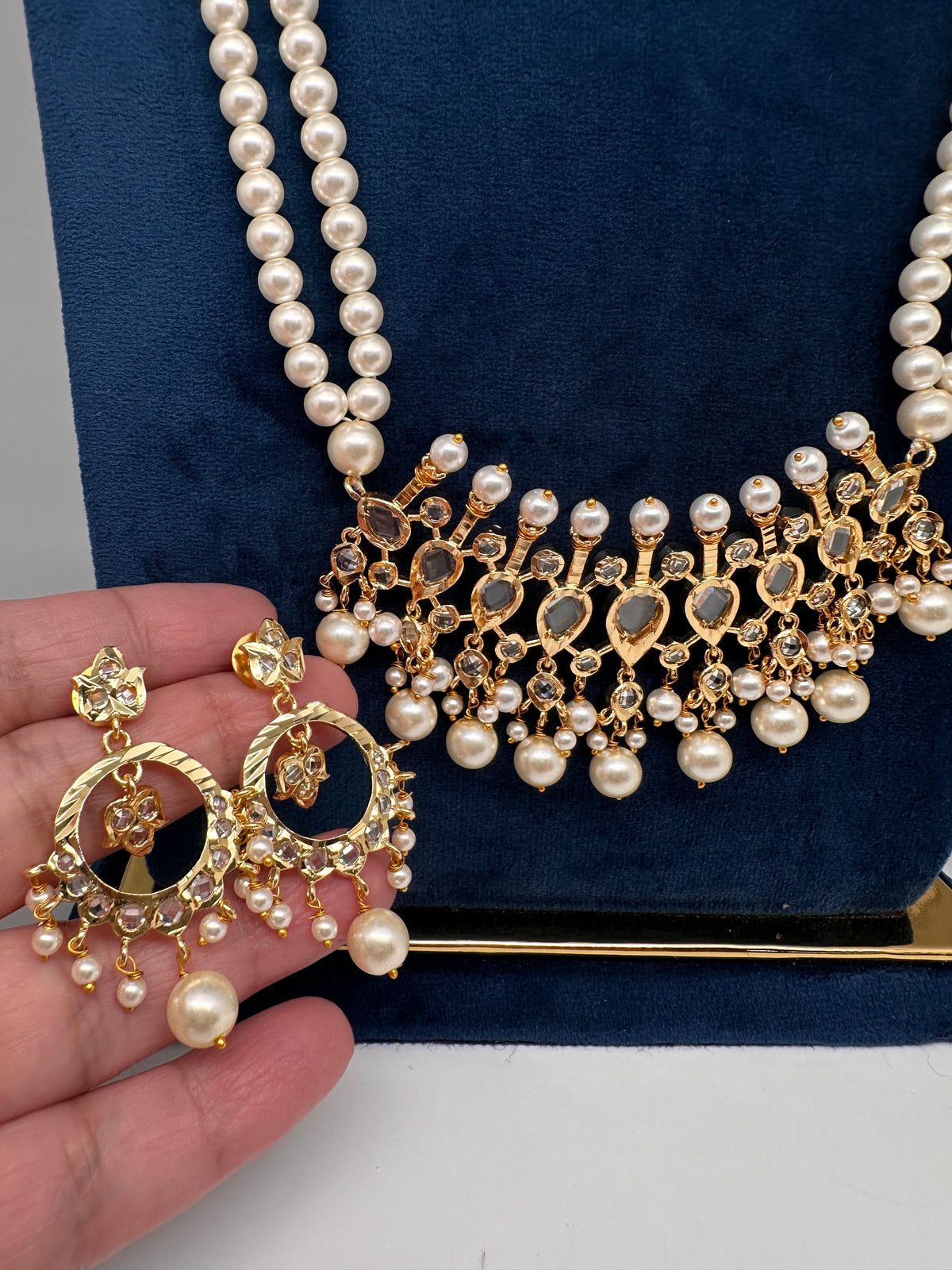 Tirmani Pearl Necklace With Chandballi Earrings - Clear