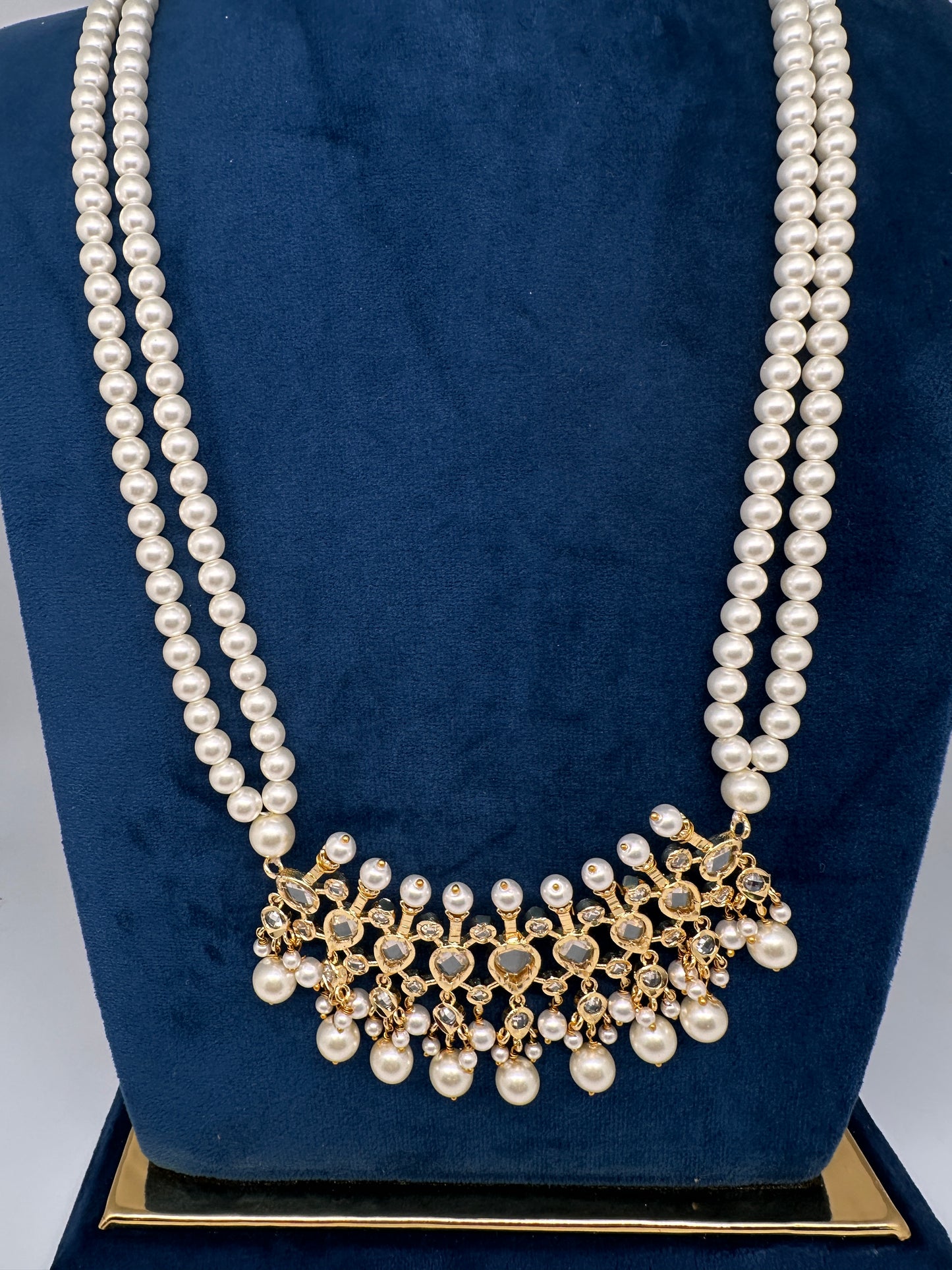 Tirmani Pearl Necklace With Chandballi Earrings - Clear