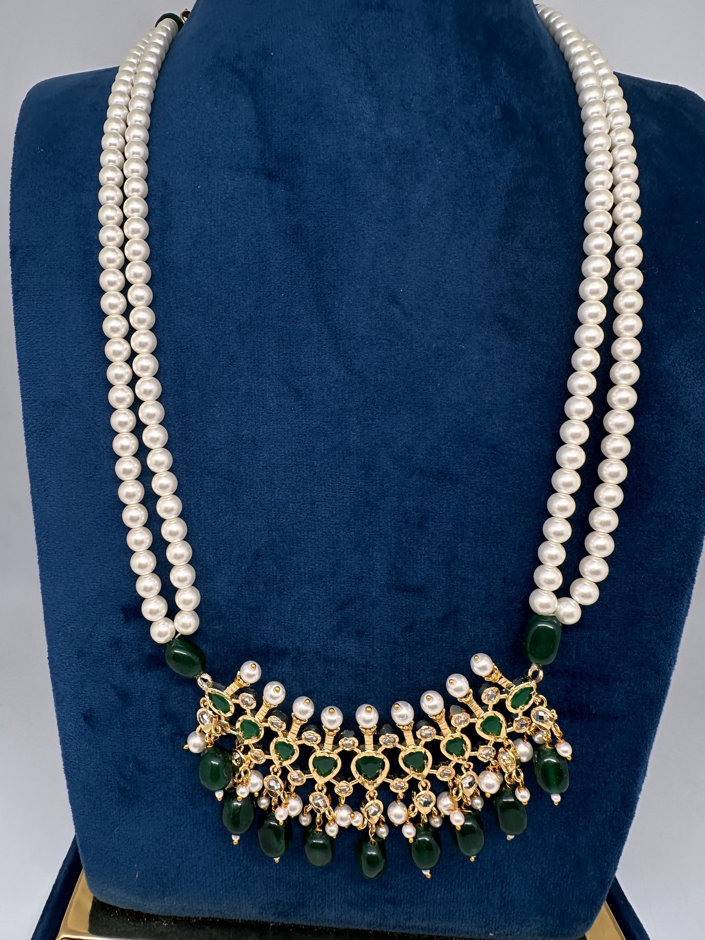Tirmani Pearl Necklace With Chandballi Earrings - Green