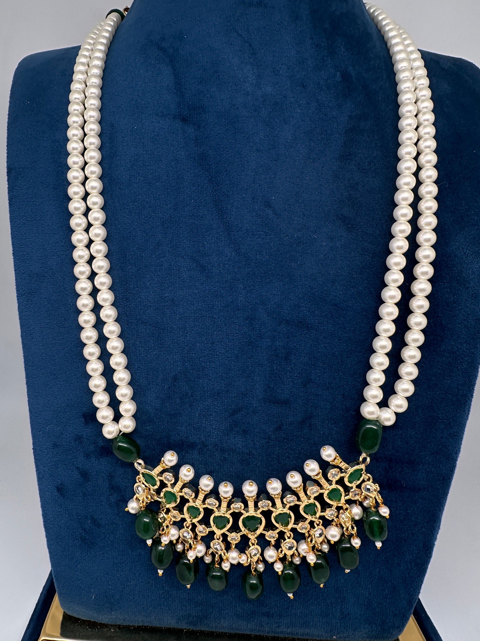 Tirmani Pearl Necklace With Chandballi Earrings - Green