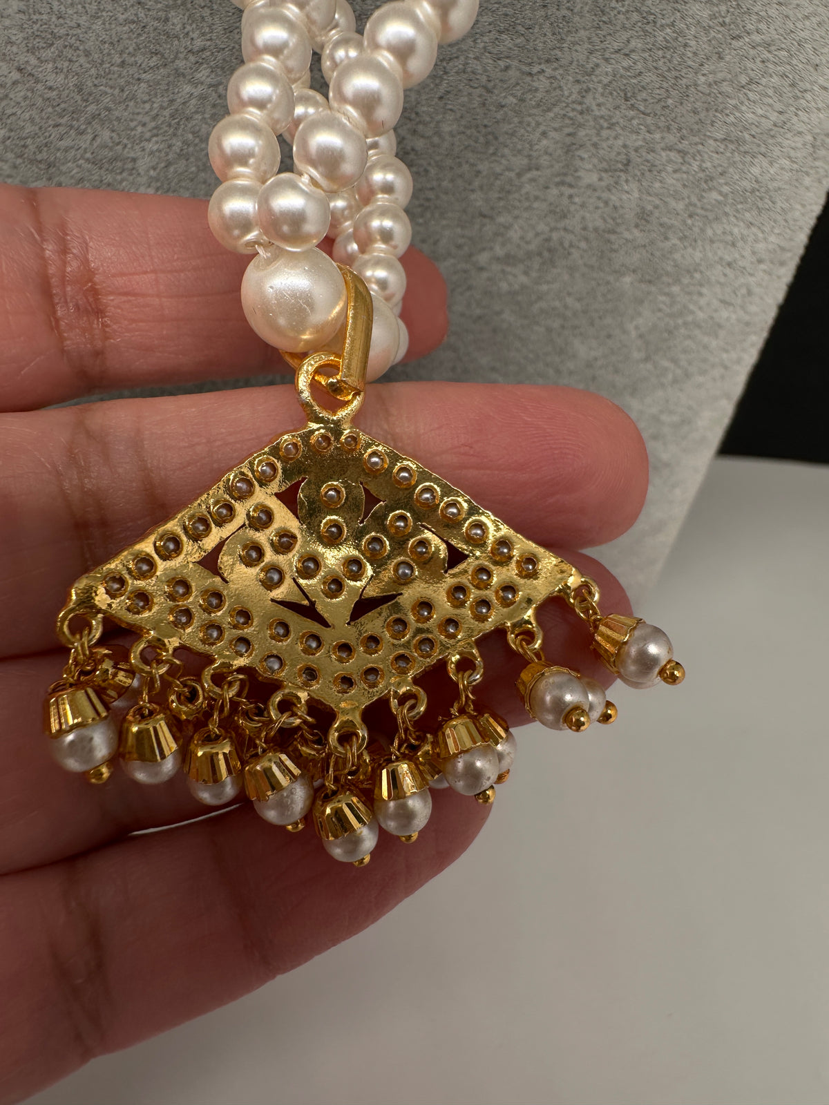 Hyderabadi Jadau Pendent Pearls Short Necklace - 