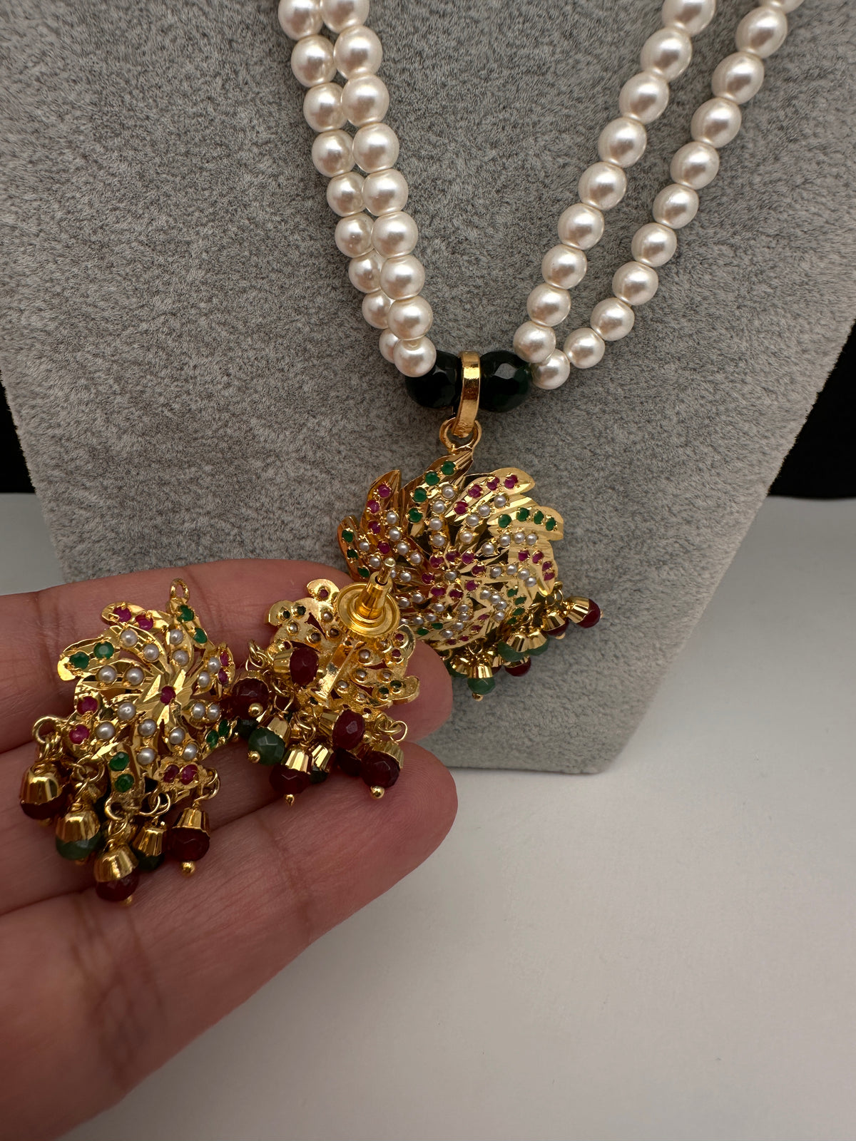 Hyderabadi Jadau Multi Stone Pendent Pearls Short Necklace - 