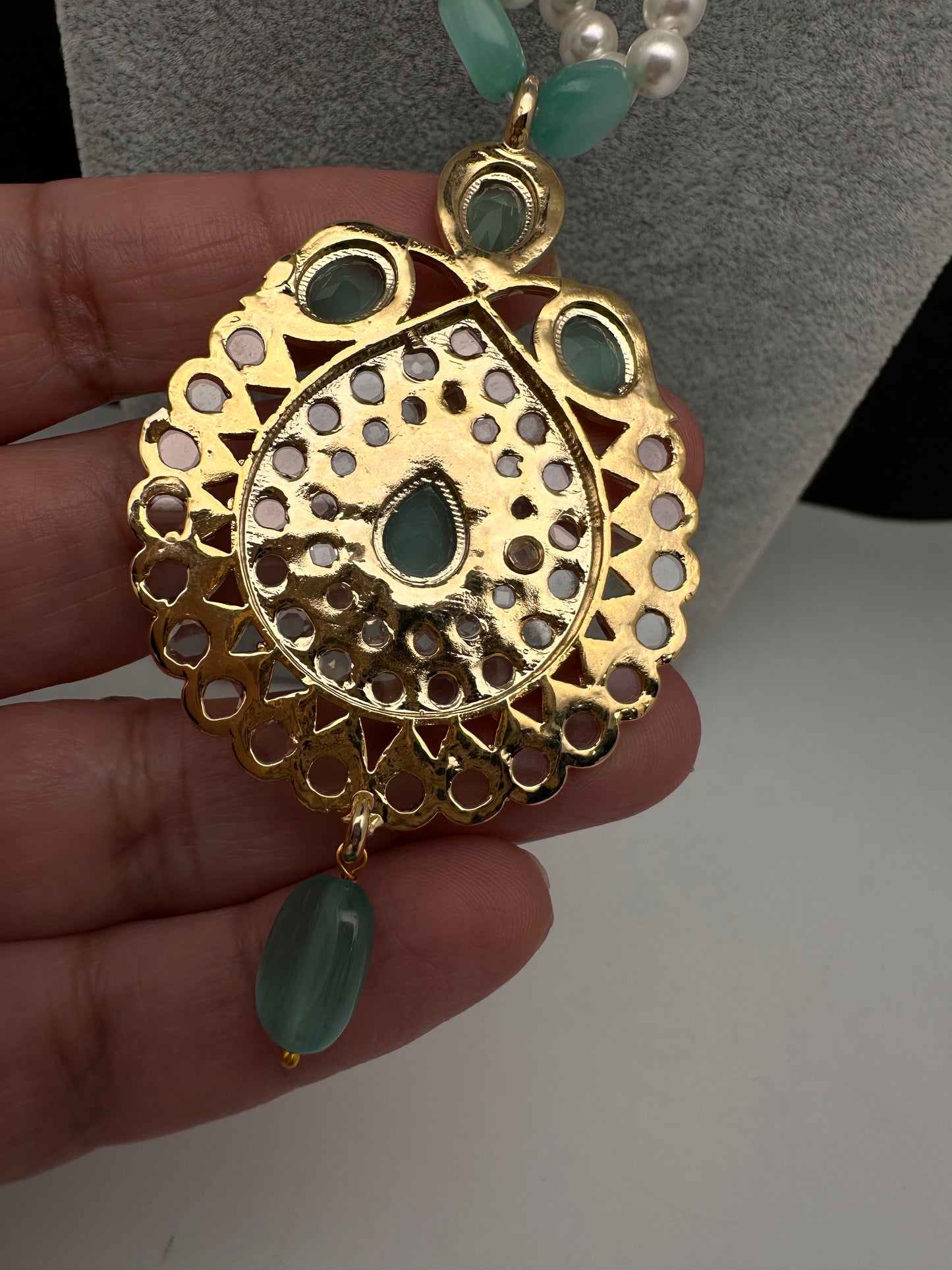 Mint Green Hyderabadi Jadau Polki Jugni in Shell Pearls Short Necklace - 