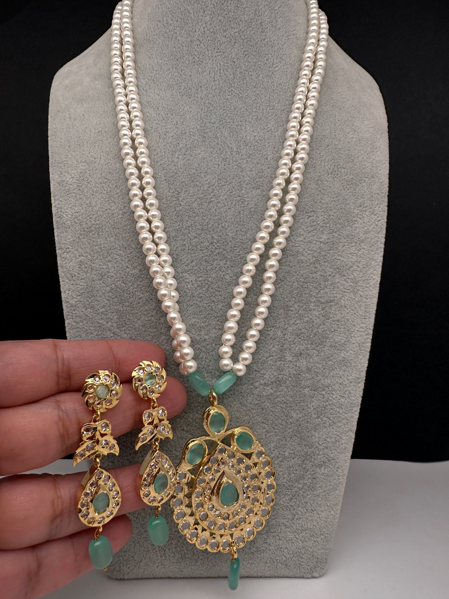 Mint Green Hyderabadi Jadau Polki Jugni in Shell Pearls Short Necklace - 