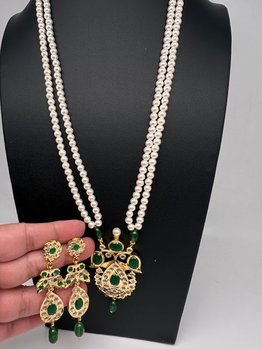 Hyderabadi Jadau Polki Jugni in Shell Pearls Short Necklace - Green