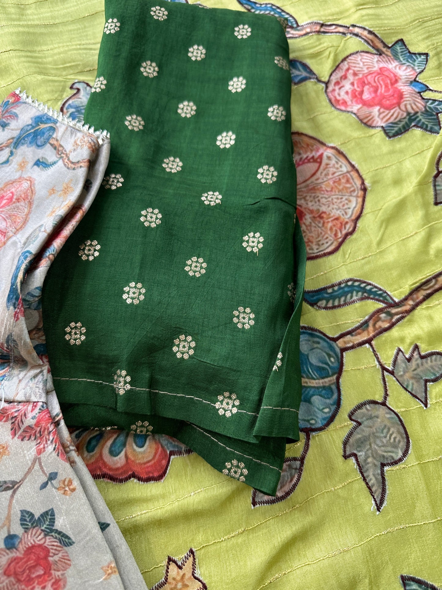 Kalamkari Patch Semi Crepe Green Saree comes with 2 Blouses