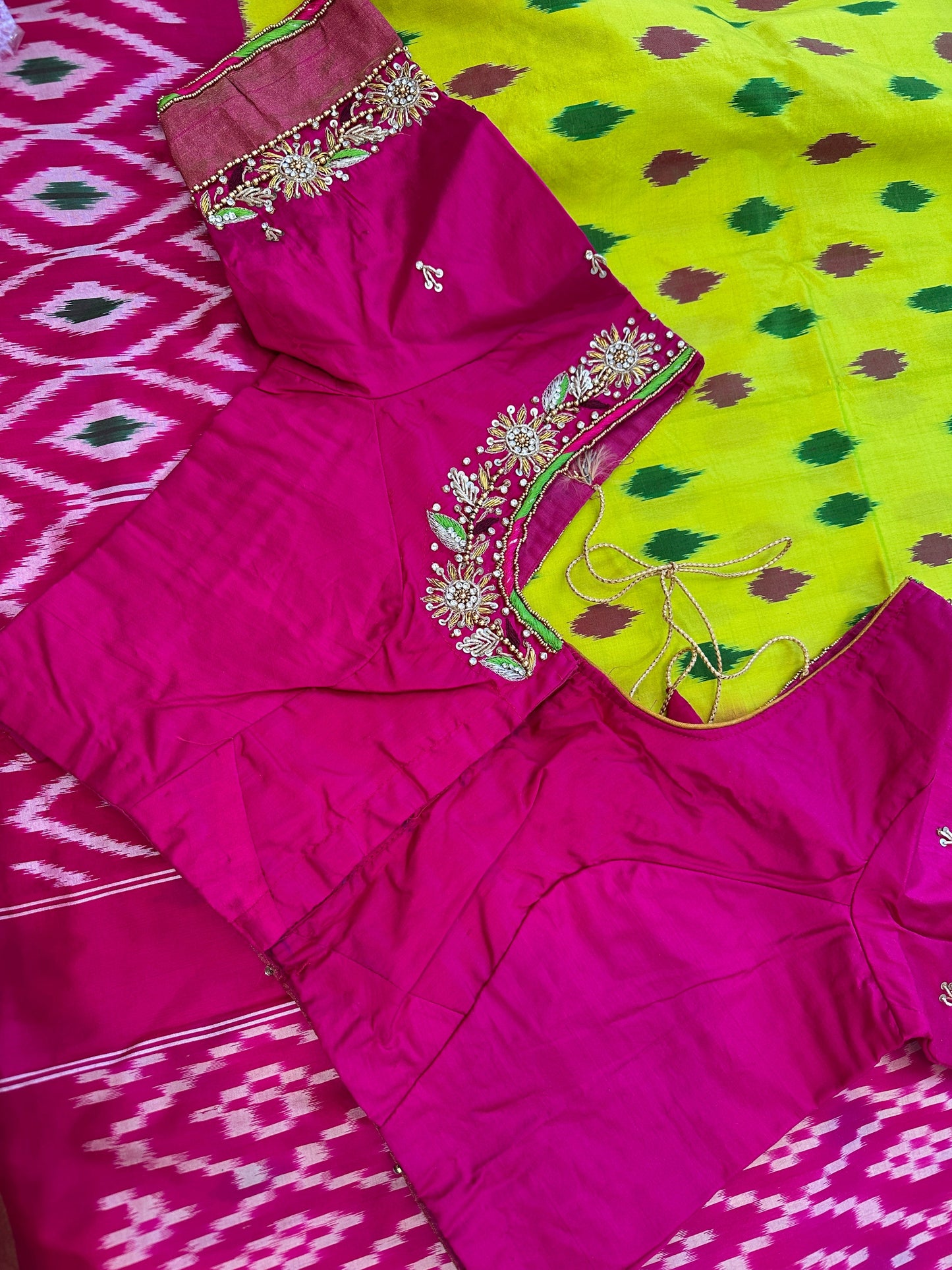 Pochampally Ikkat Pure Silk Mark Certified Saree