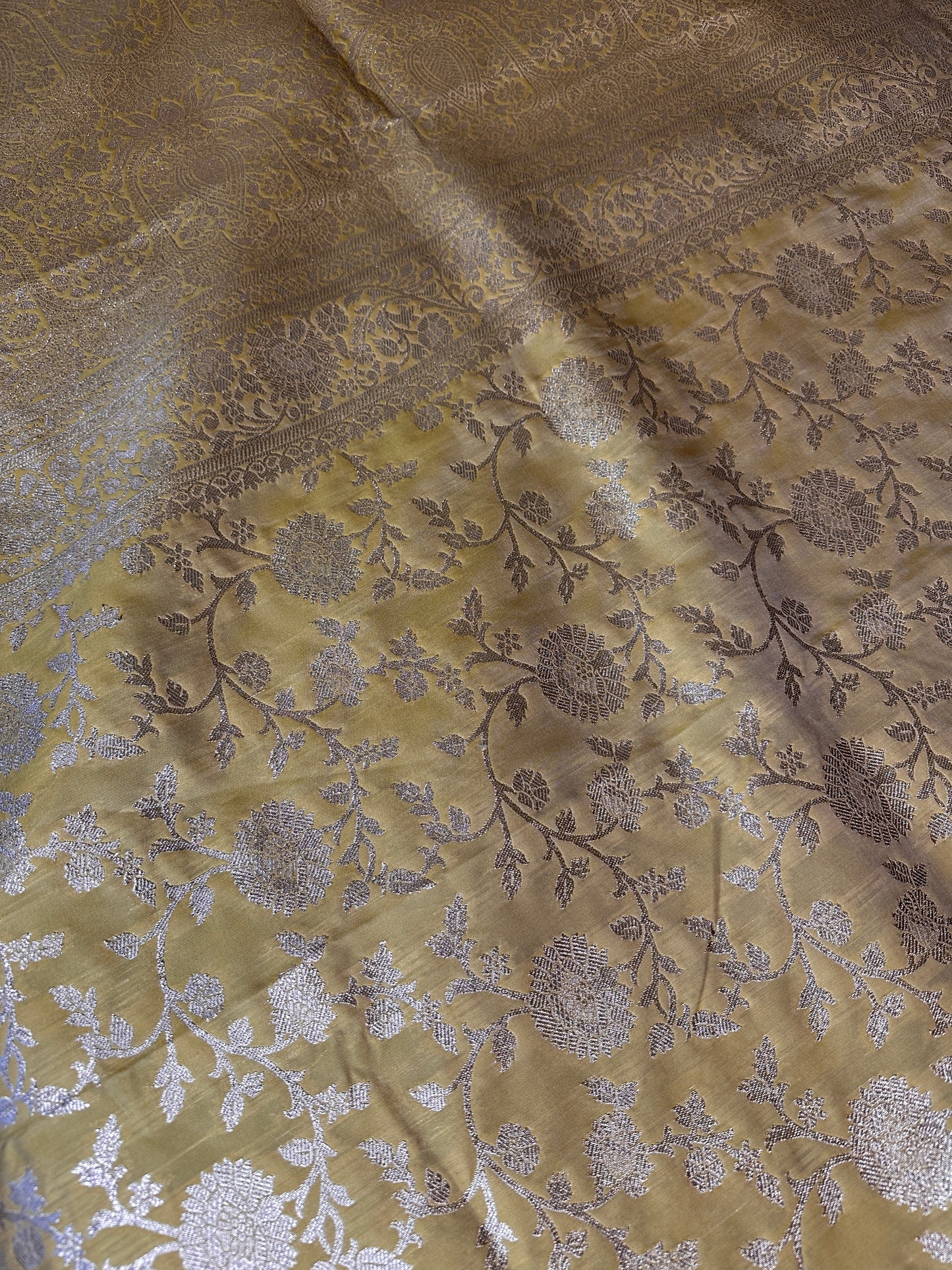 Creamish Yellow Semi Banarsee Silk Saree