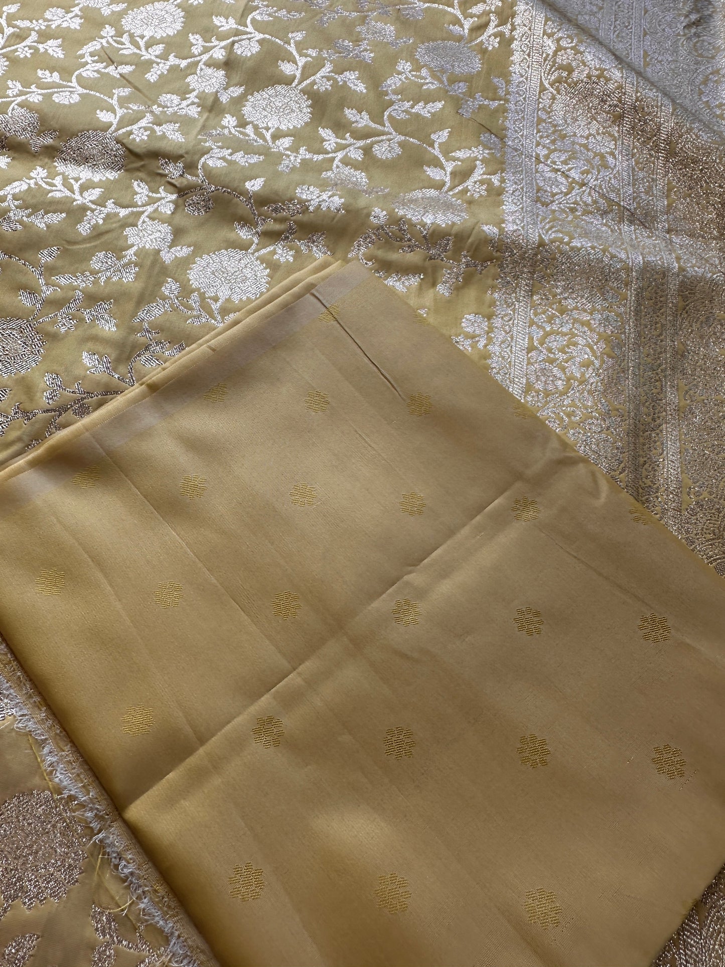 Creamish Yellow Semi Banarsee Silk Saree