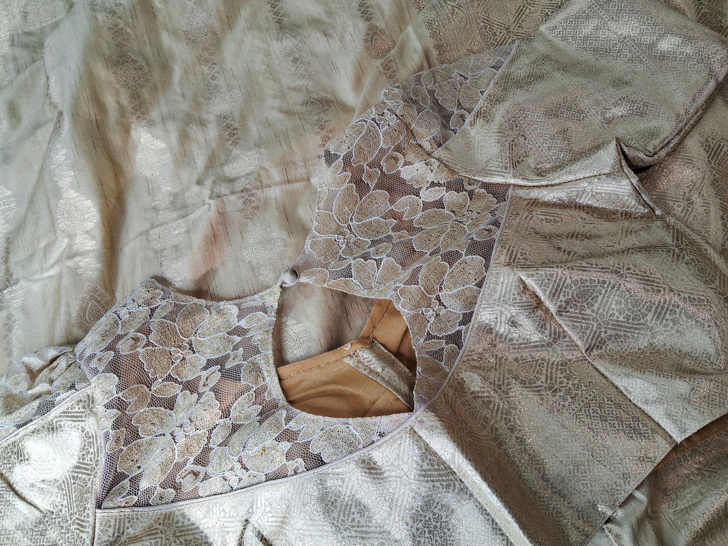 Creamish beigh Soft Silk Koyem Border Saree