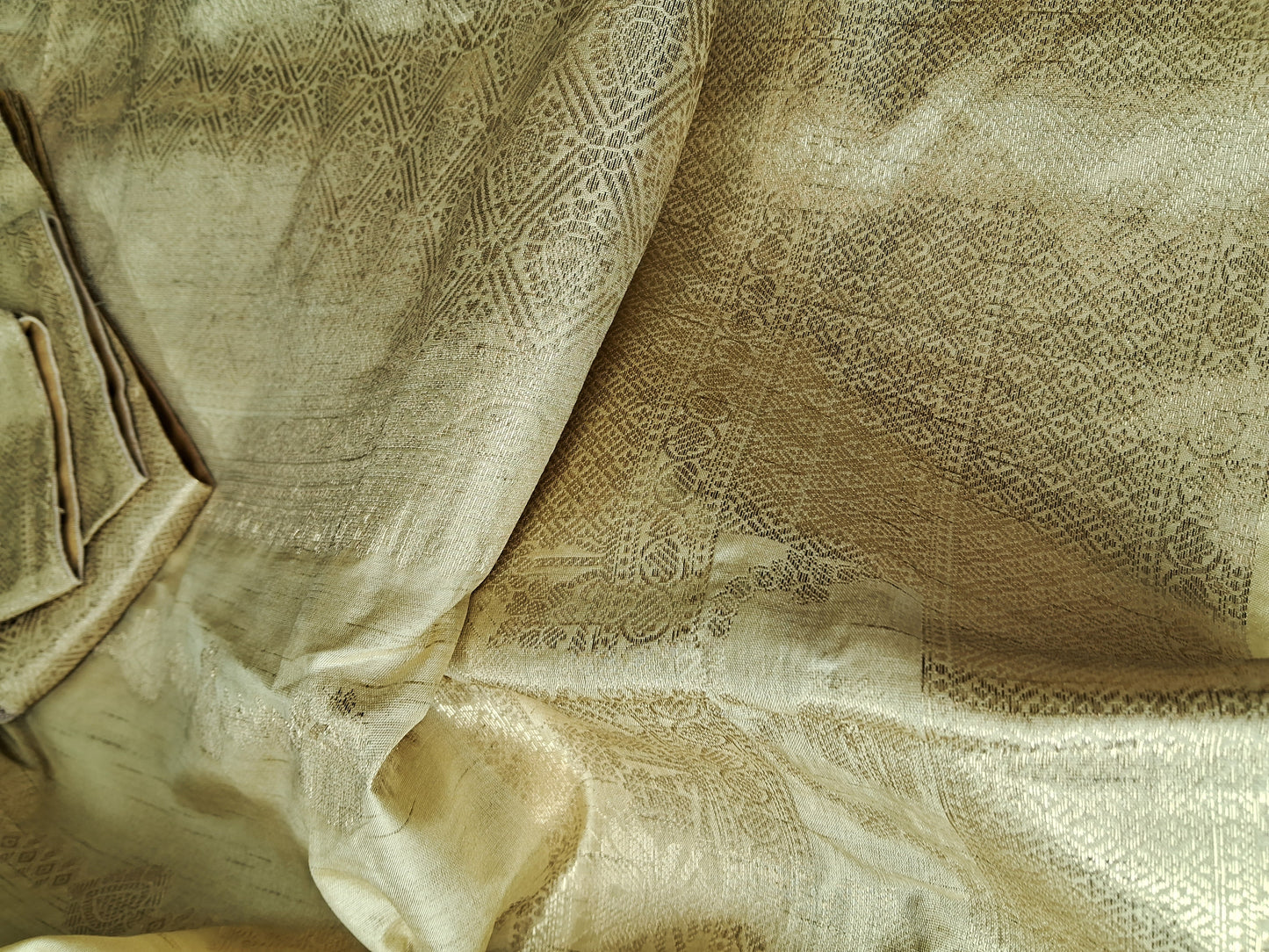 Creamish beigh Soft Silk Koyem Border Saree