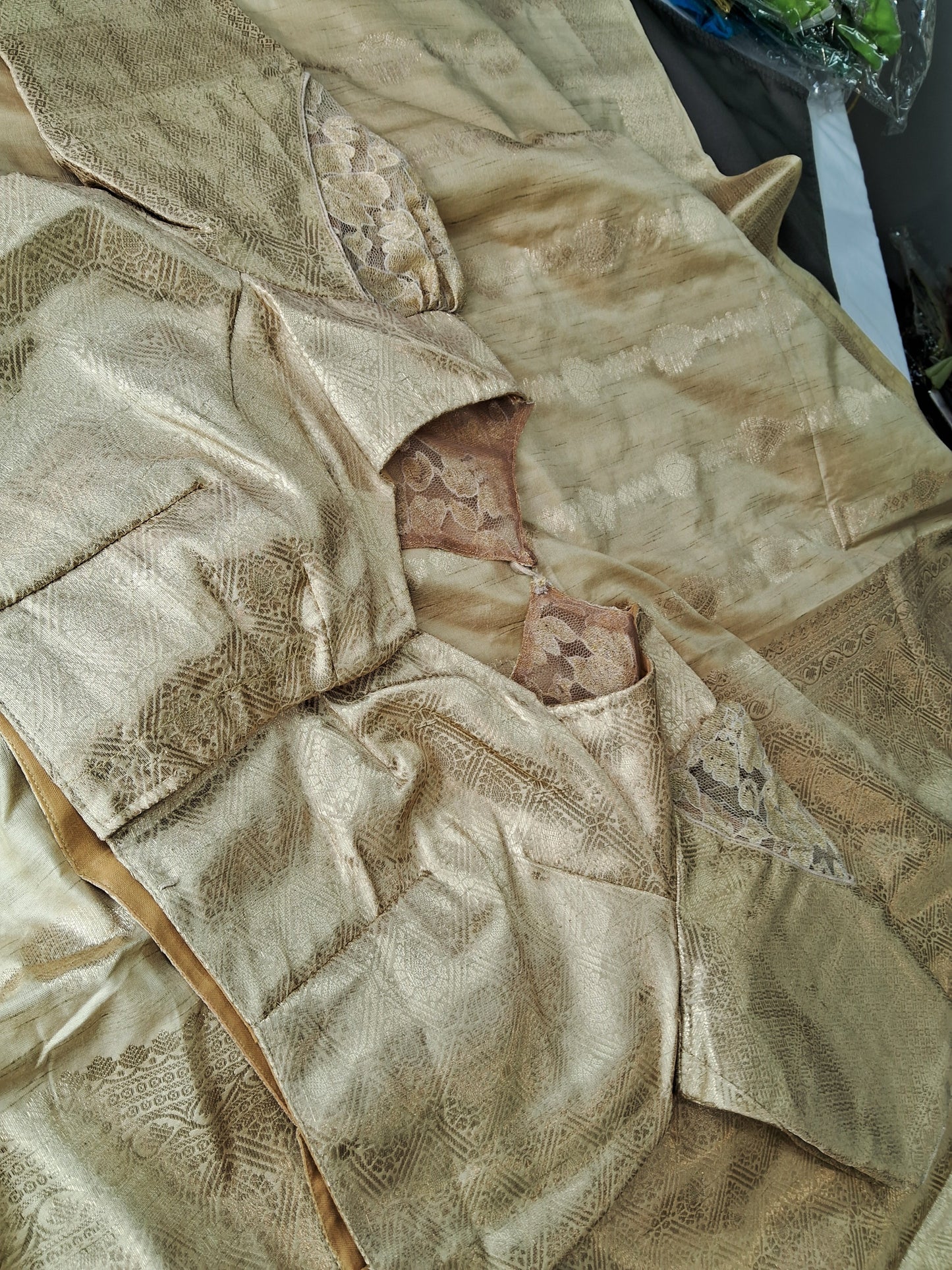 Creamish beigh Soft Silk Koyem Border Saree