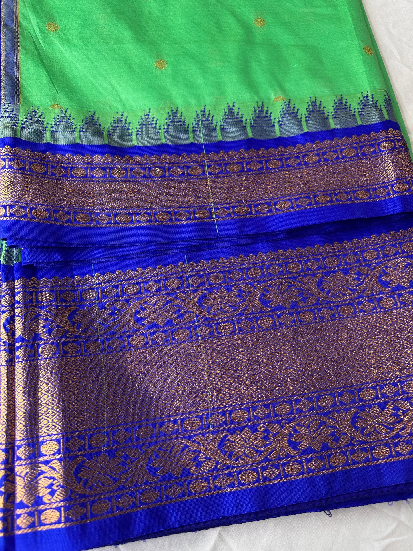 Green Blue Pattu Gadwal Saree