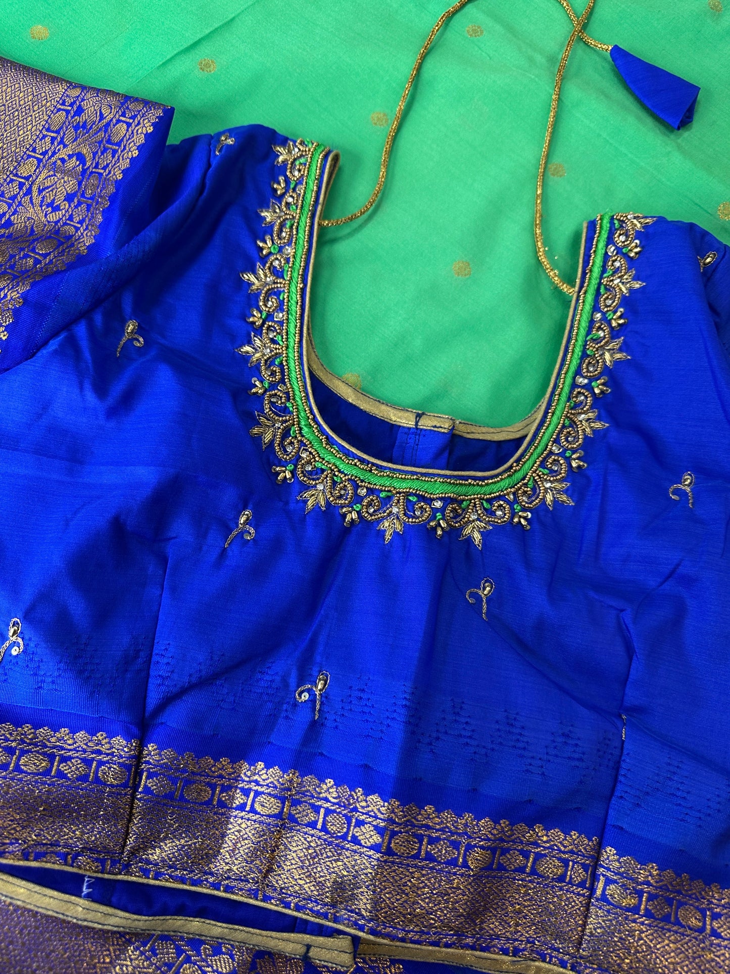Green Blue Pattu Gadwal Saree