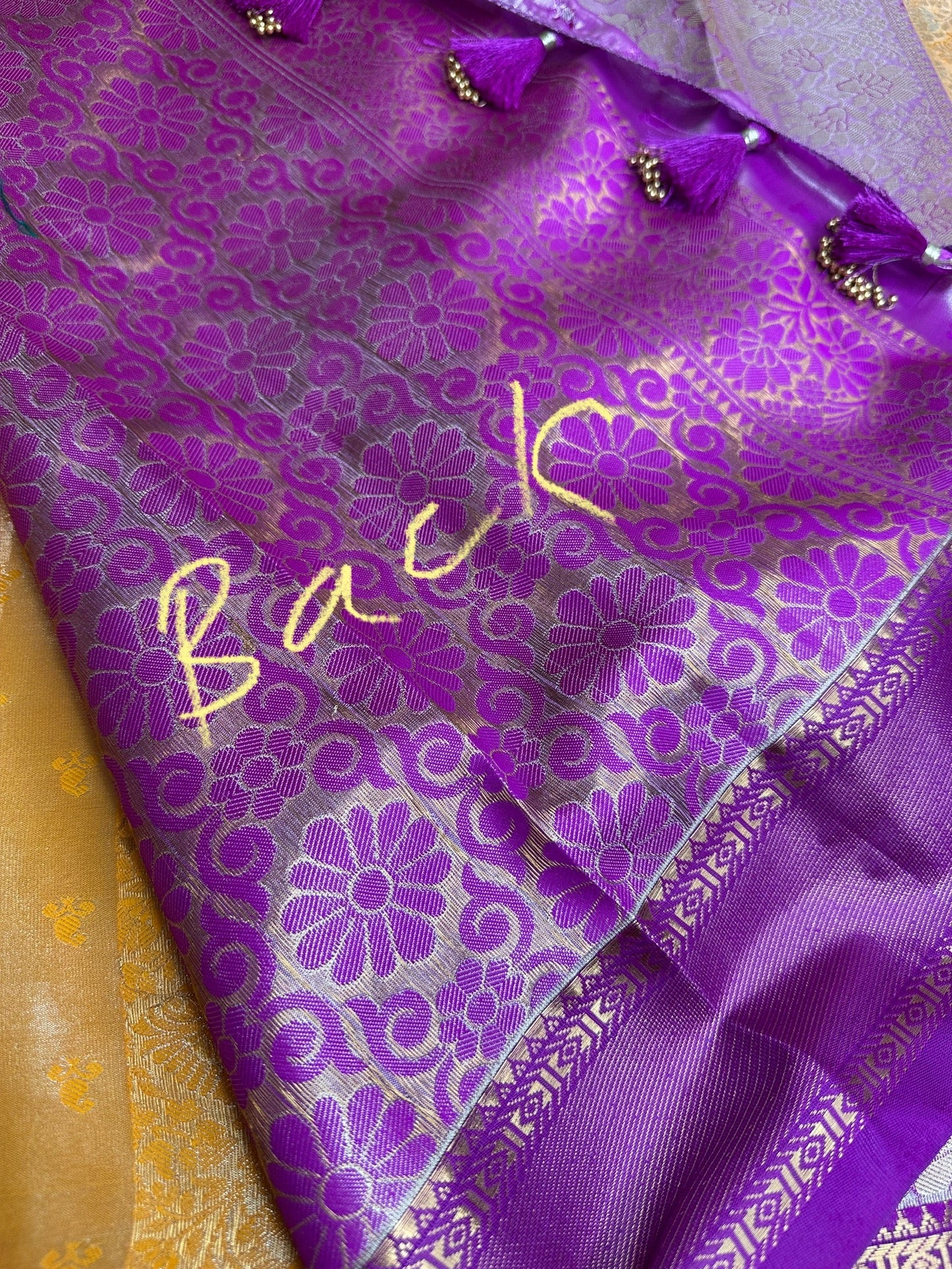 Kanchi Brocade Silk Pattu Gadwal Saree