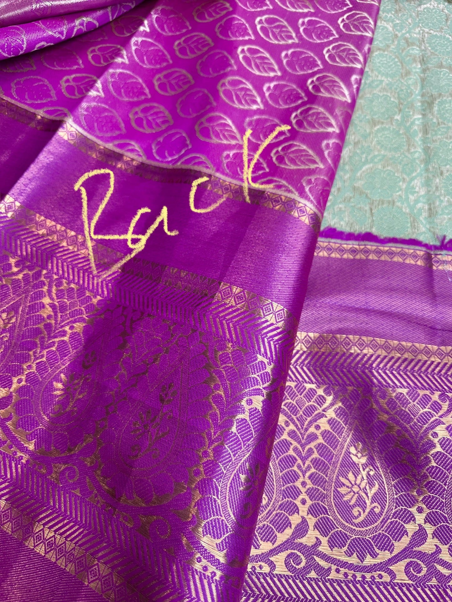 Kanchi Brocade Silk Pattu Gadwal Saree