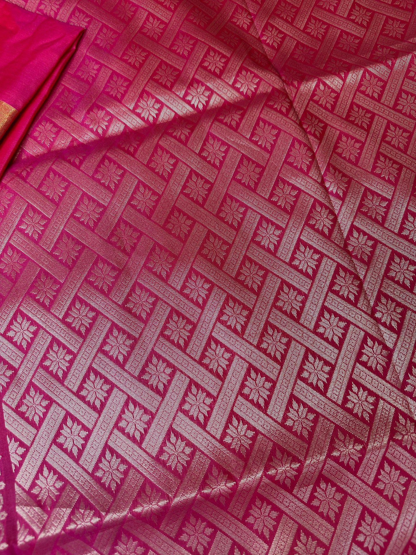 Magalgiri Soft Silk Saree