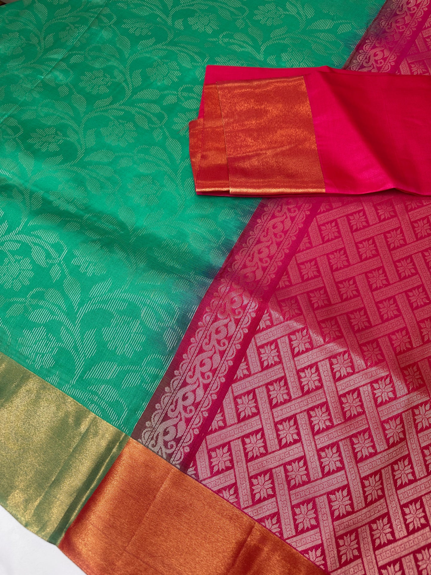 Magalgiri Soft Silk Saree