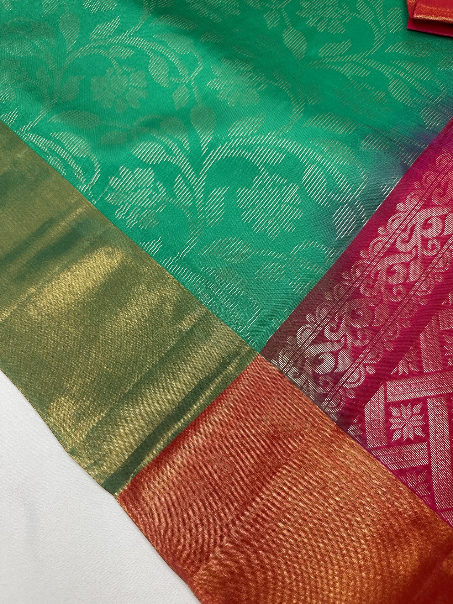 Magalgiri Soft Silk Saree