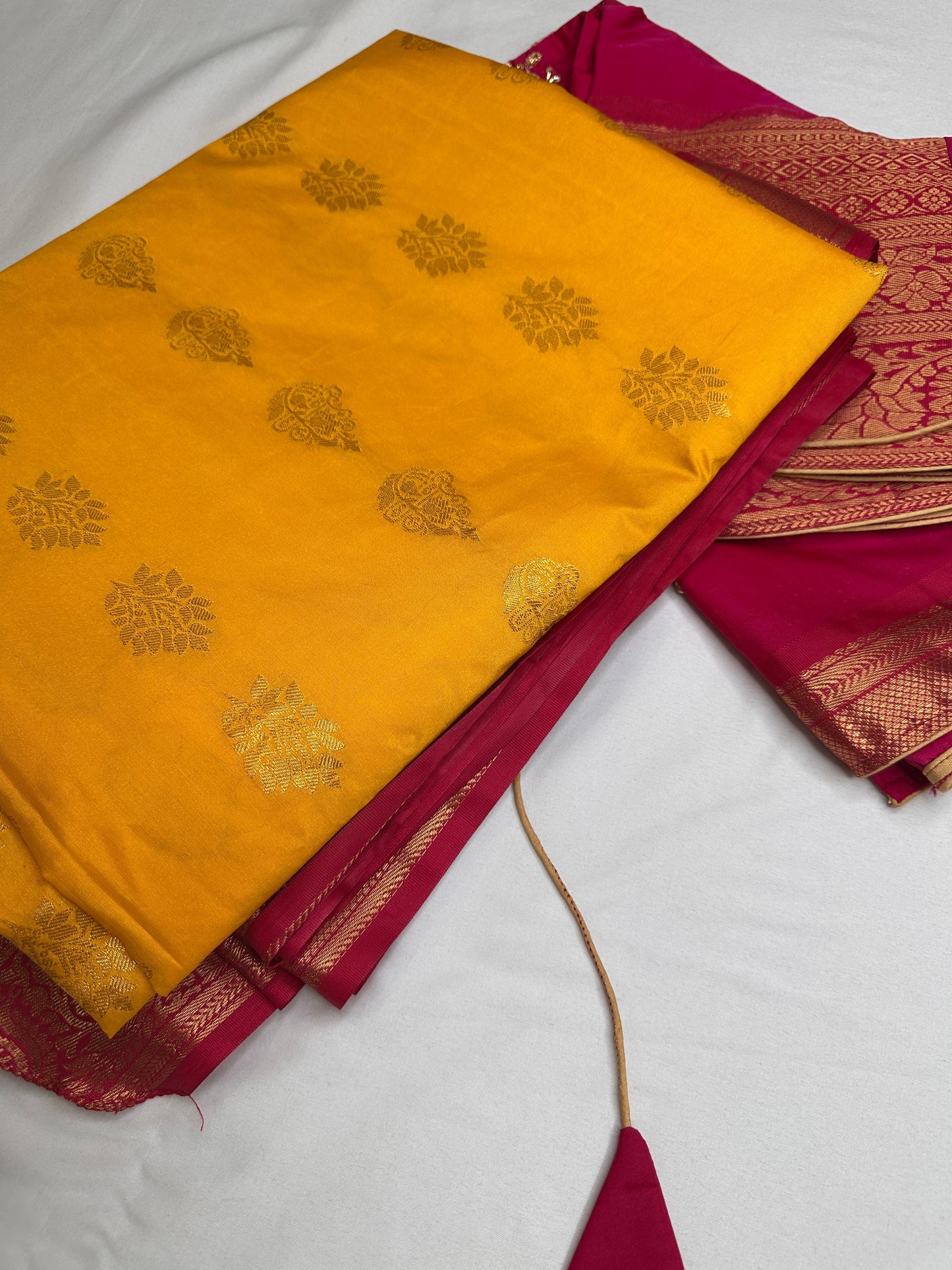 Yellow Pink Pure Silk Pattu Gadwal Saree