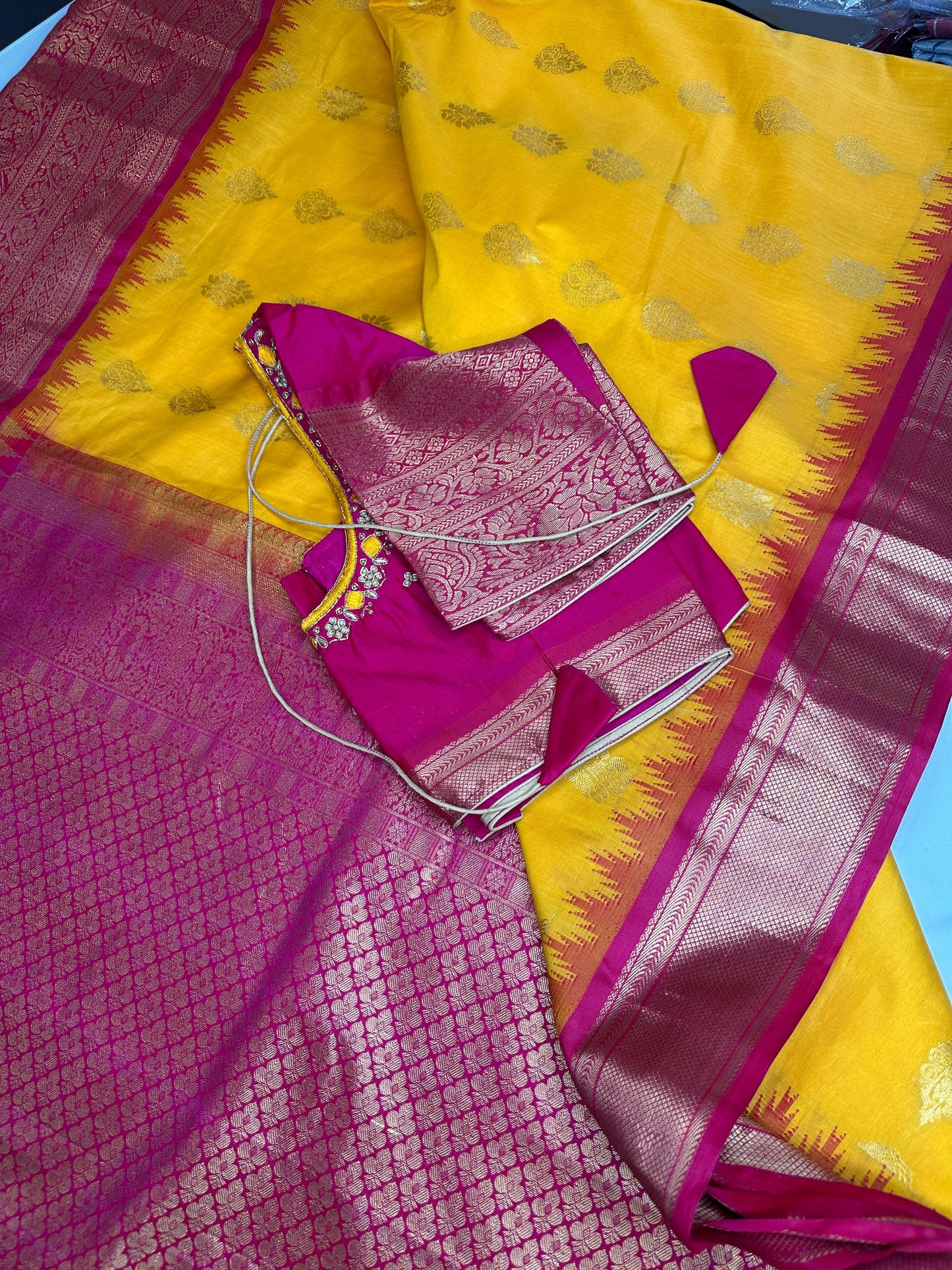 Yellow Pink Pure Silk Pattu Gadwal Saree