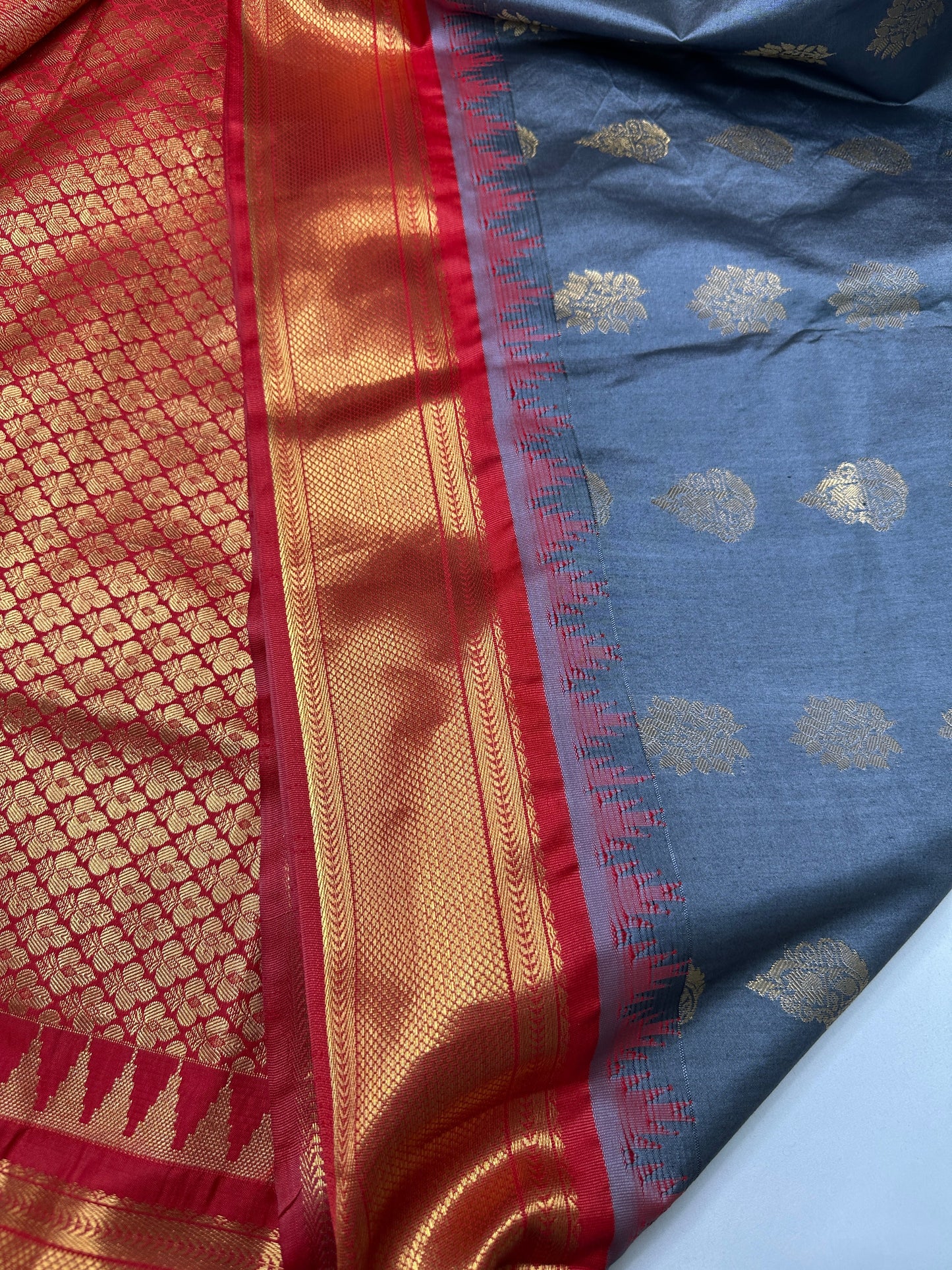 Grey Red Pure Silk Pattu Gadwal Saree