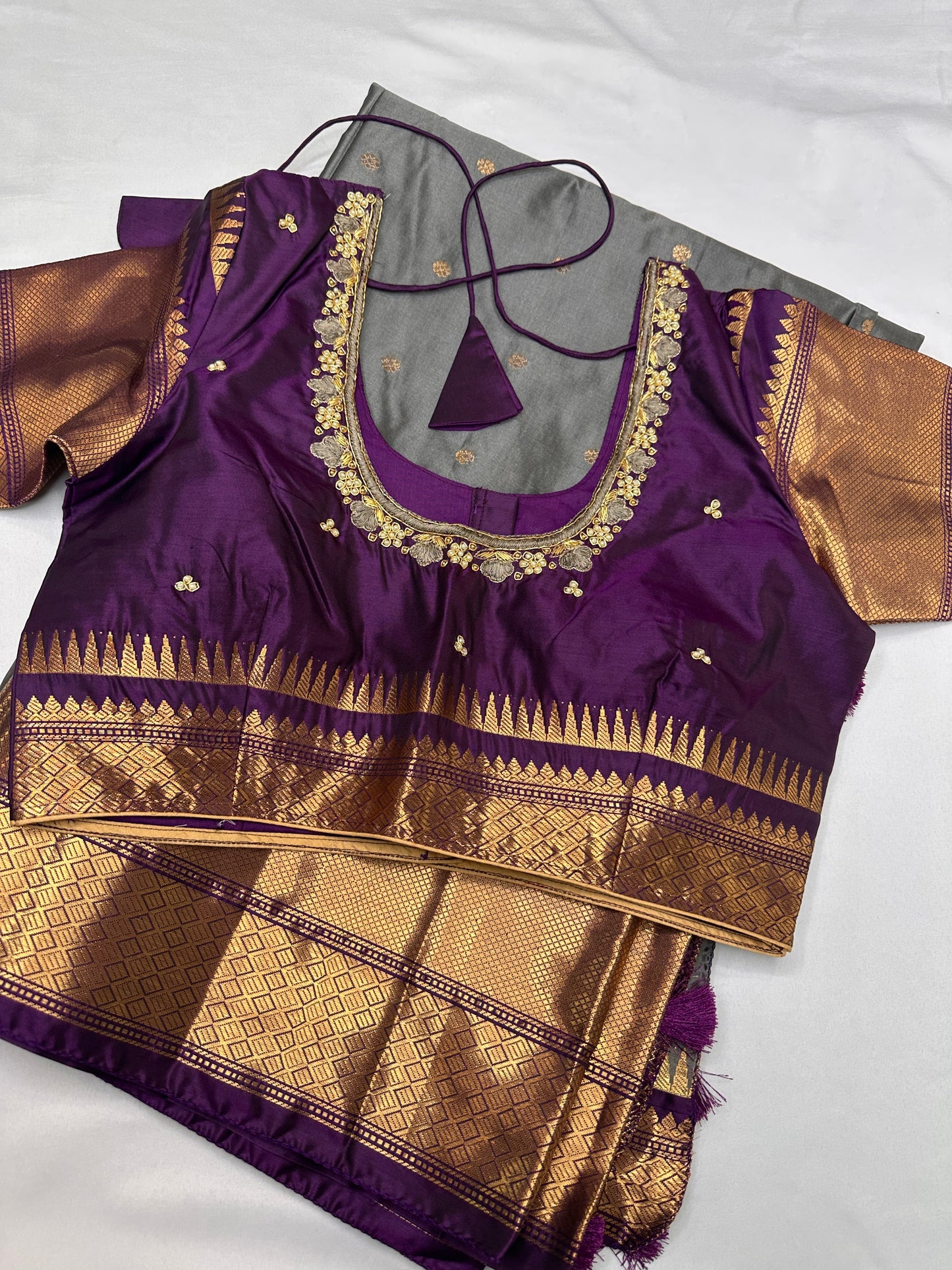 Gray Purple Semi Silk Pattu Gadwal Saree