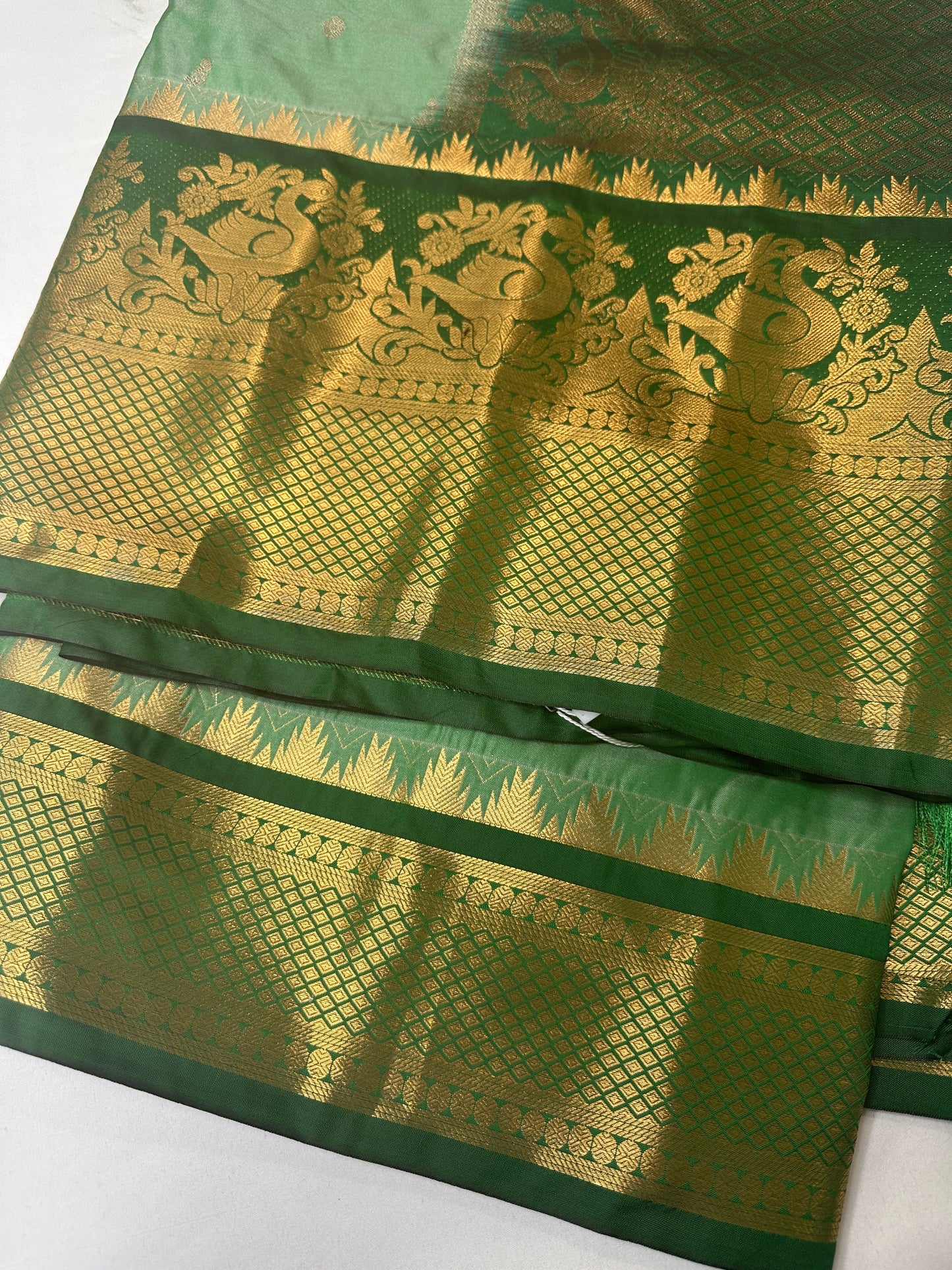 Green Semi Silk Pattu Gadwal Saree