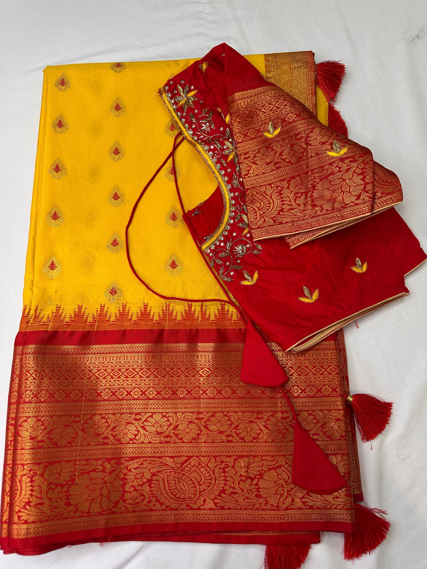 Yellow Red Semi Silk Pattu Gadwal Saree