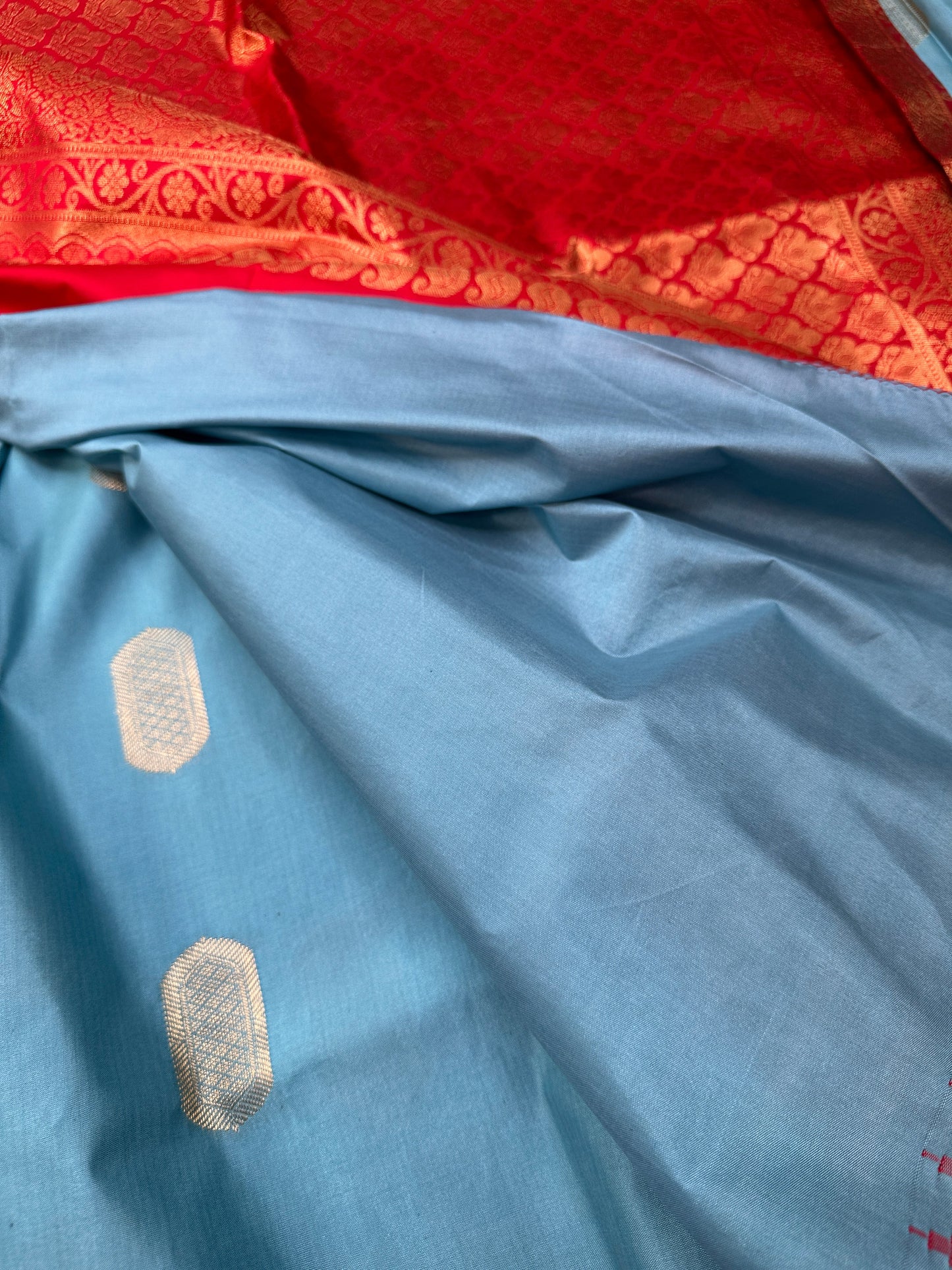 Blue Red Semi Silk Pattu Gadwal Saree