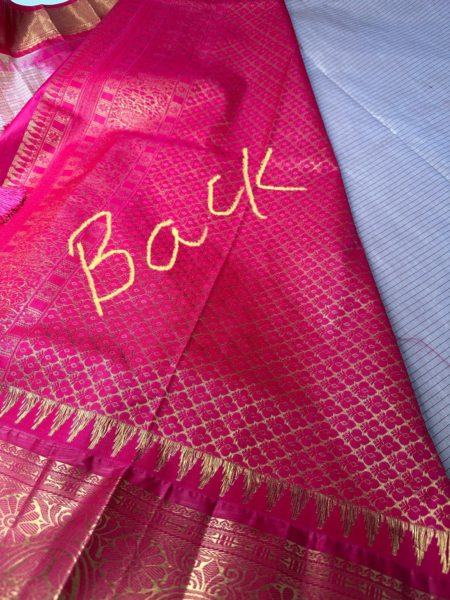 Cream Pink Pure Silk Pattu Gadwal Saree