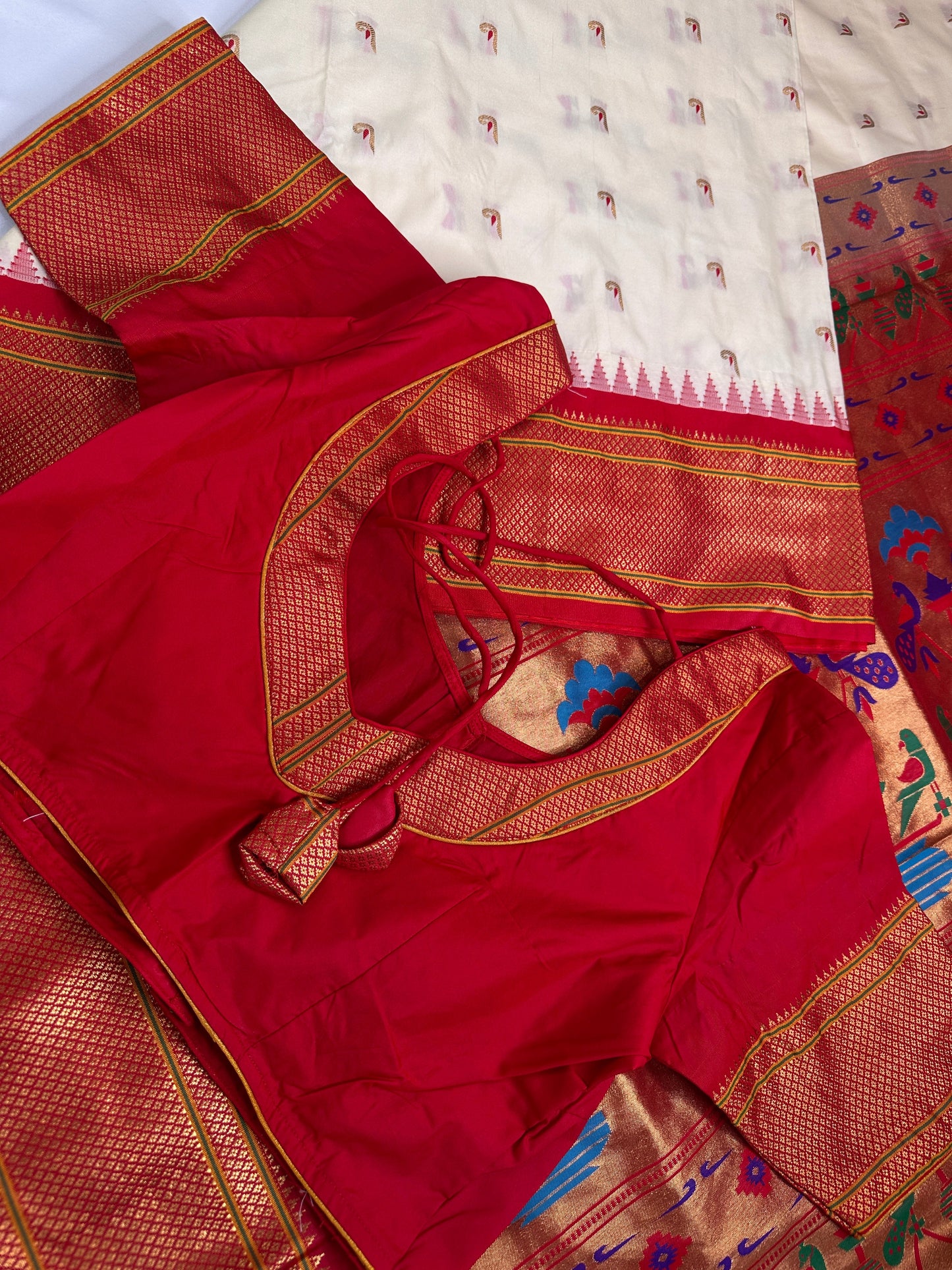 Semi Gadwal  Silk Paithani Cream Red Saree