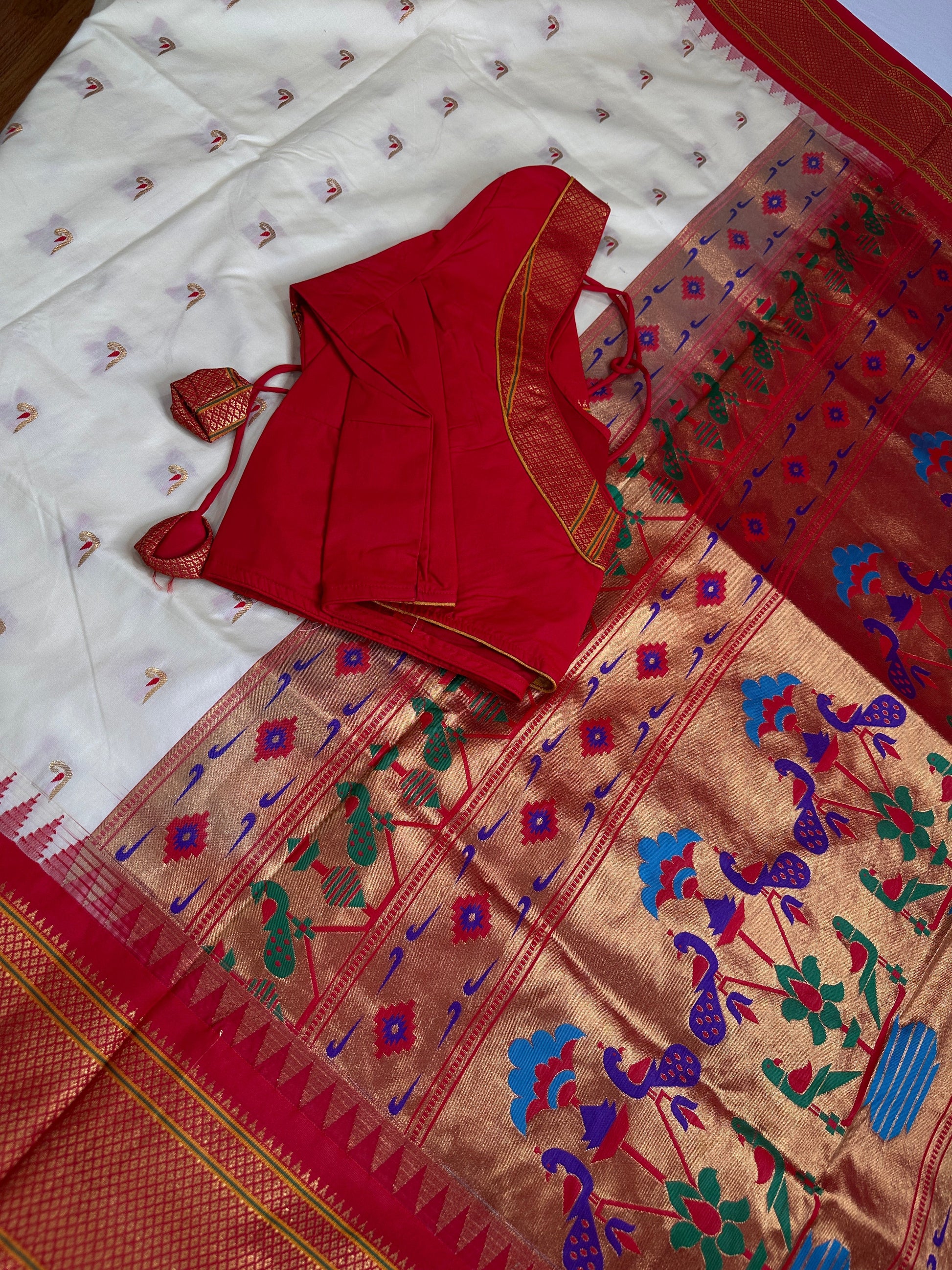 Semi Gadwal  Silk Paithani Cream Red Saree