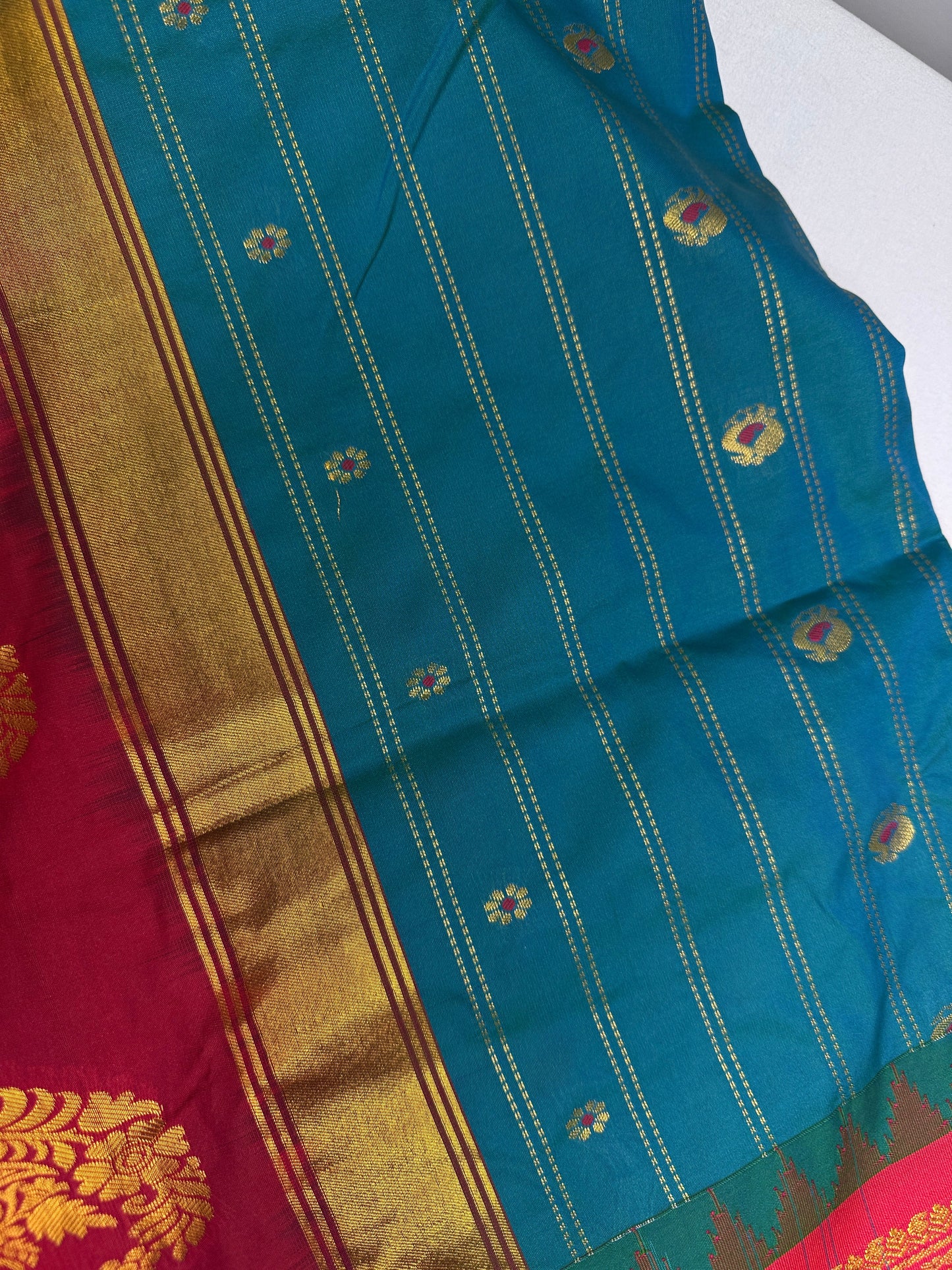 Gadwal Pattu Blue Pink Soft Silk Saree