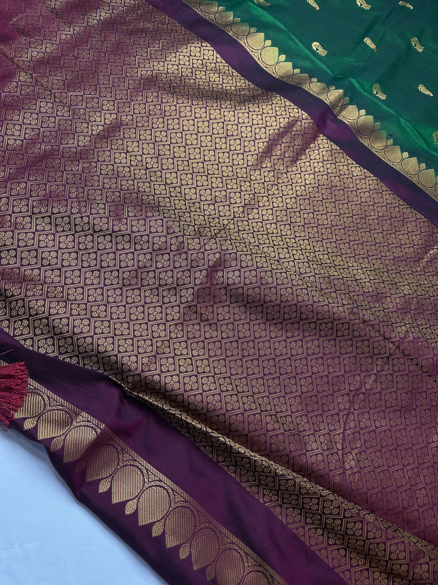 Gadwal Pattu Green Maroon Soft Silk Saree