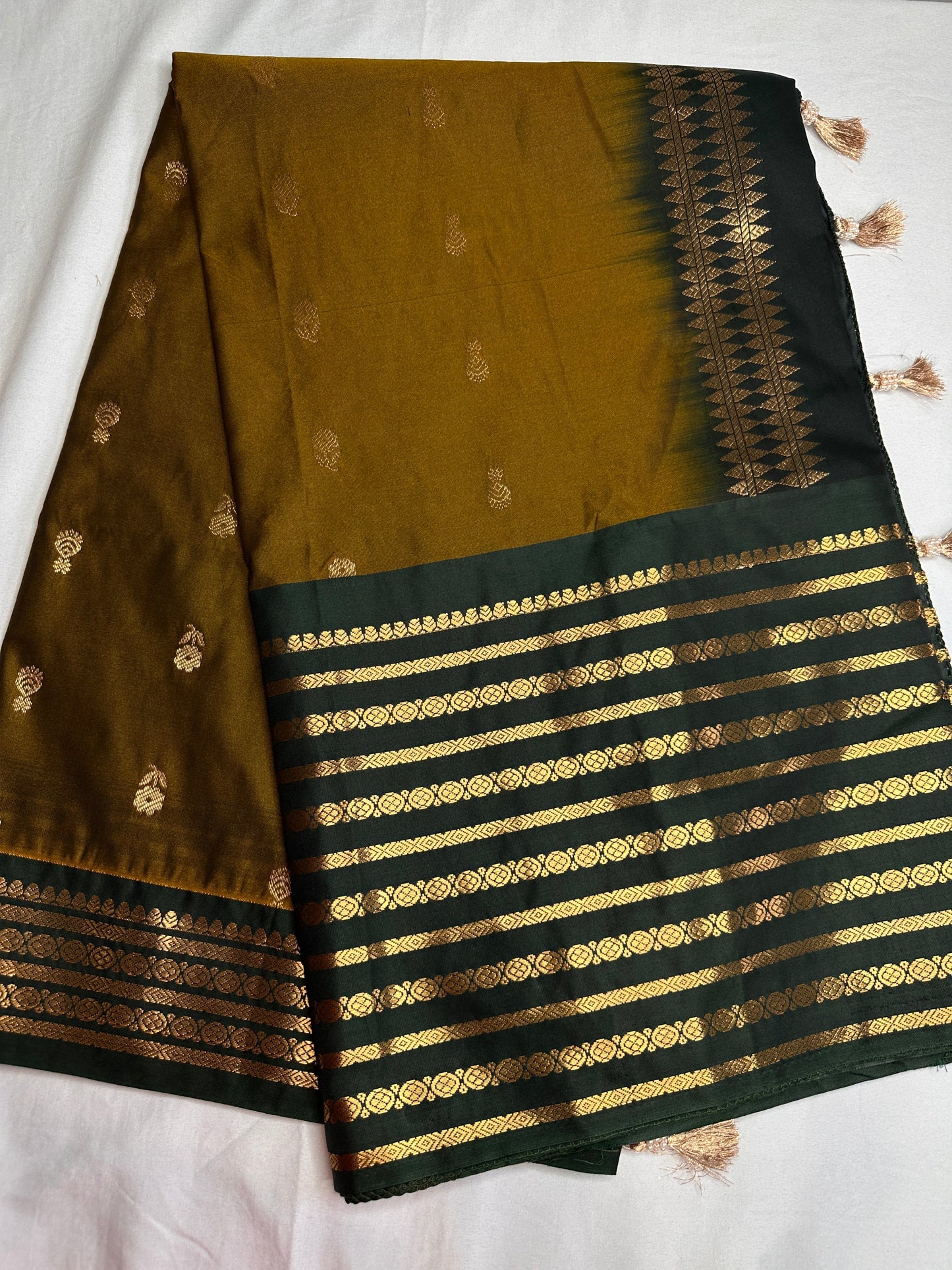 Mangalgiri Pattu Green Soft Silk Saree