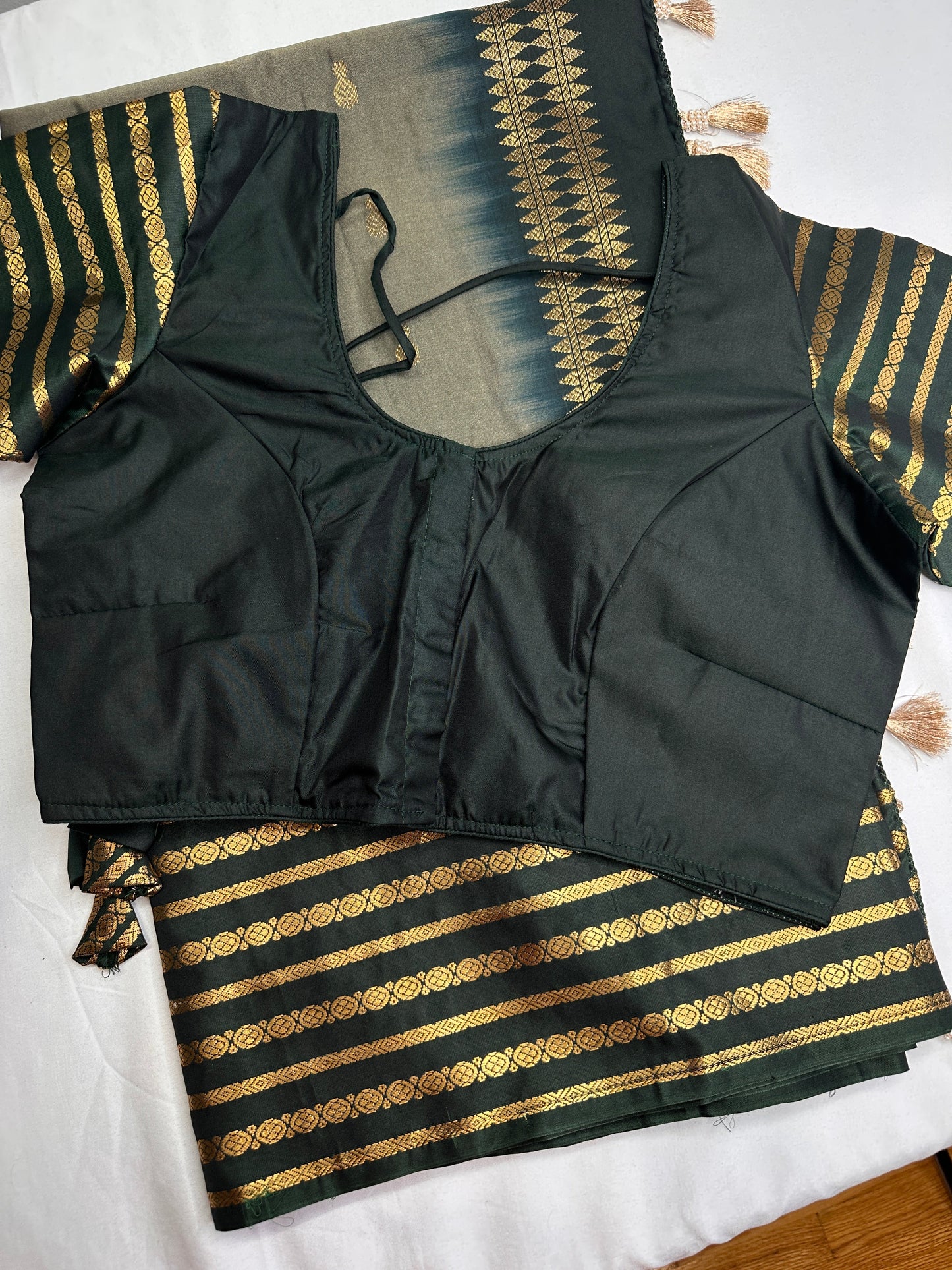 Mangalgiri Pattu Grey Green Soft Silk Saree