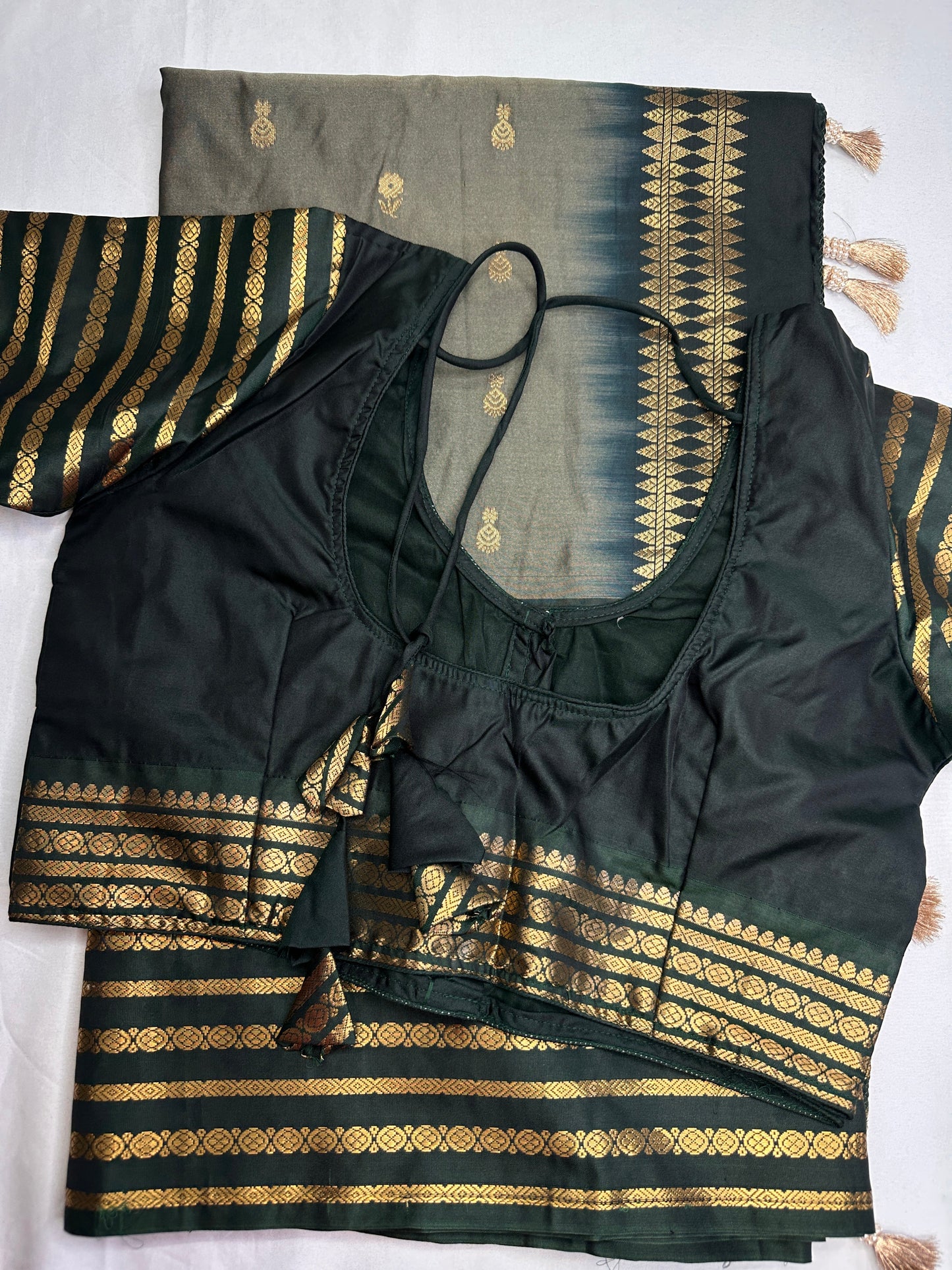 Mangalgiri Pattu Grey Green Soft Silk Saree