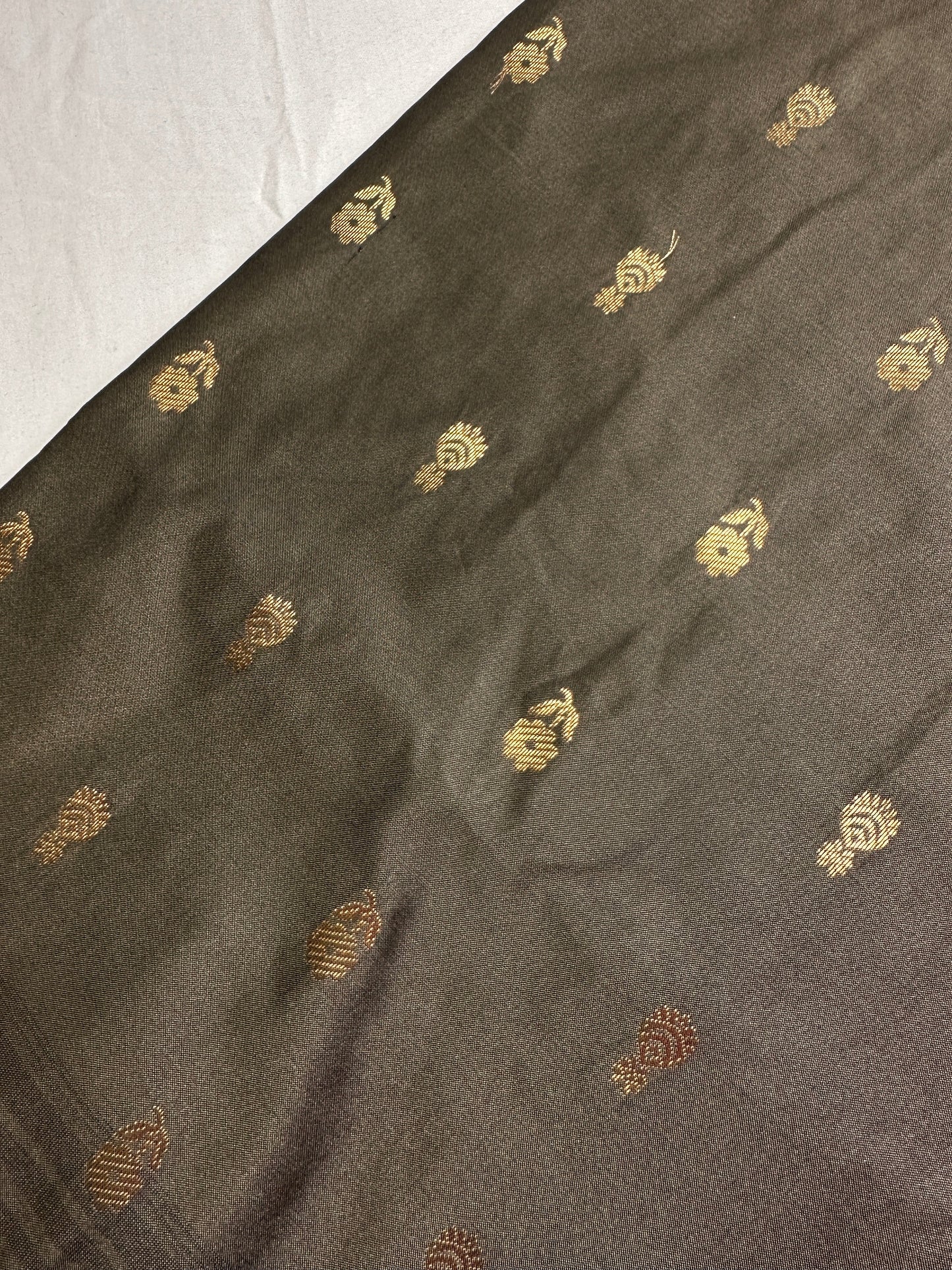 Mangalgiri Pattu Grey Green Soft Silk Saree
