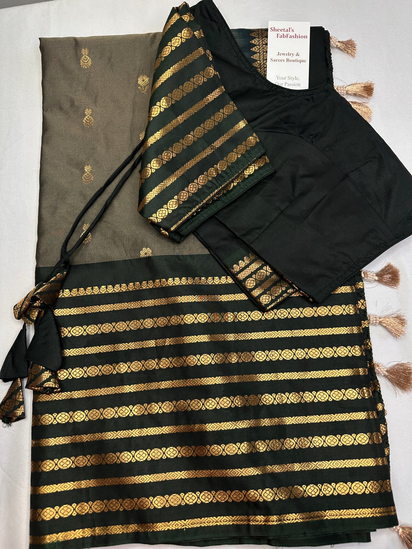 Mangalgiri Pattu Grey Green Soft Silk Saree