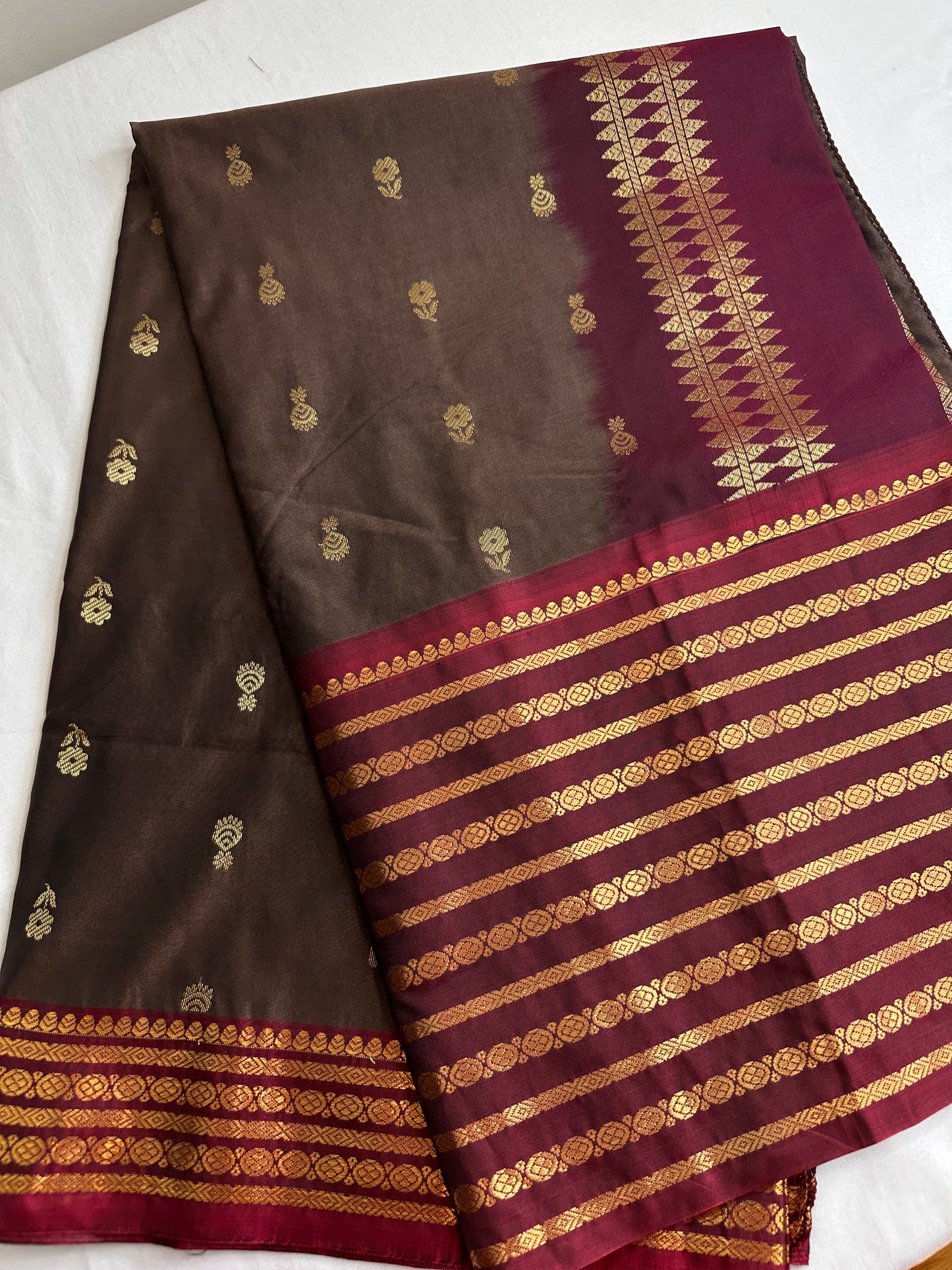 Mangalgiri Pattu Brown Maroon Soft Silk Saree