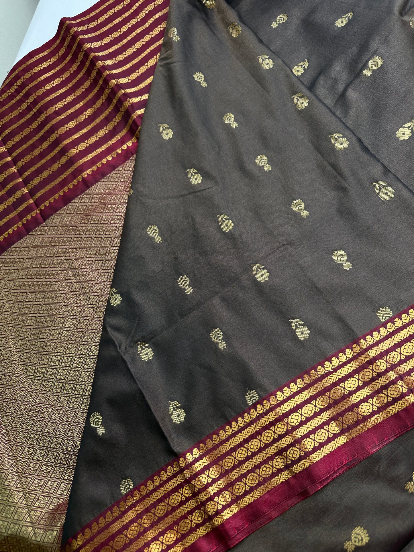 Mangalgiri Pattu Brown Maroon Soft Silk Saree